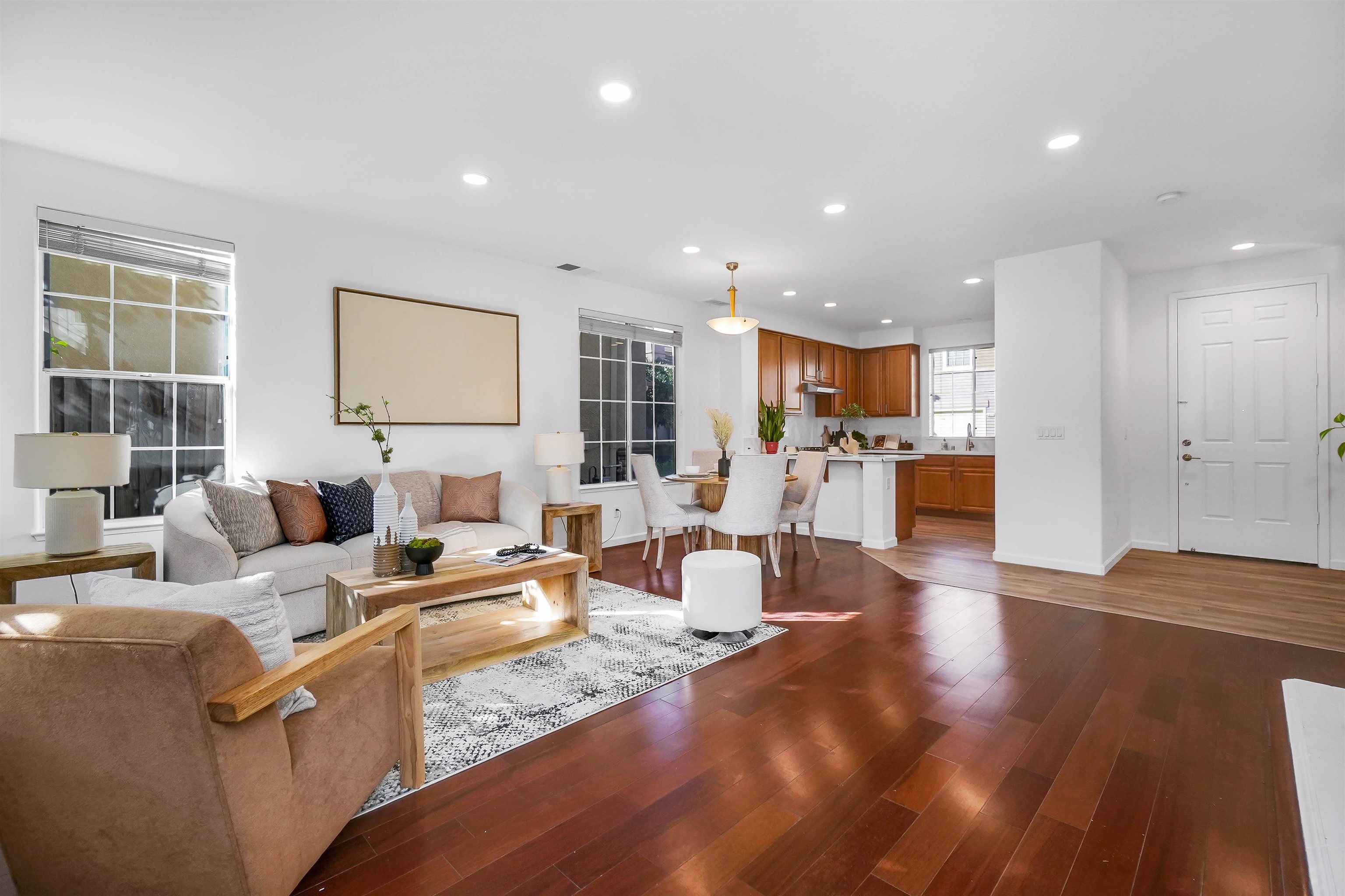 Detail Gallery Image 4 of 45 For 2863 Rubino Cir, San Jose,  CA 95125 - 4 Beds | 2 Baths