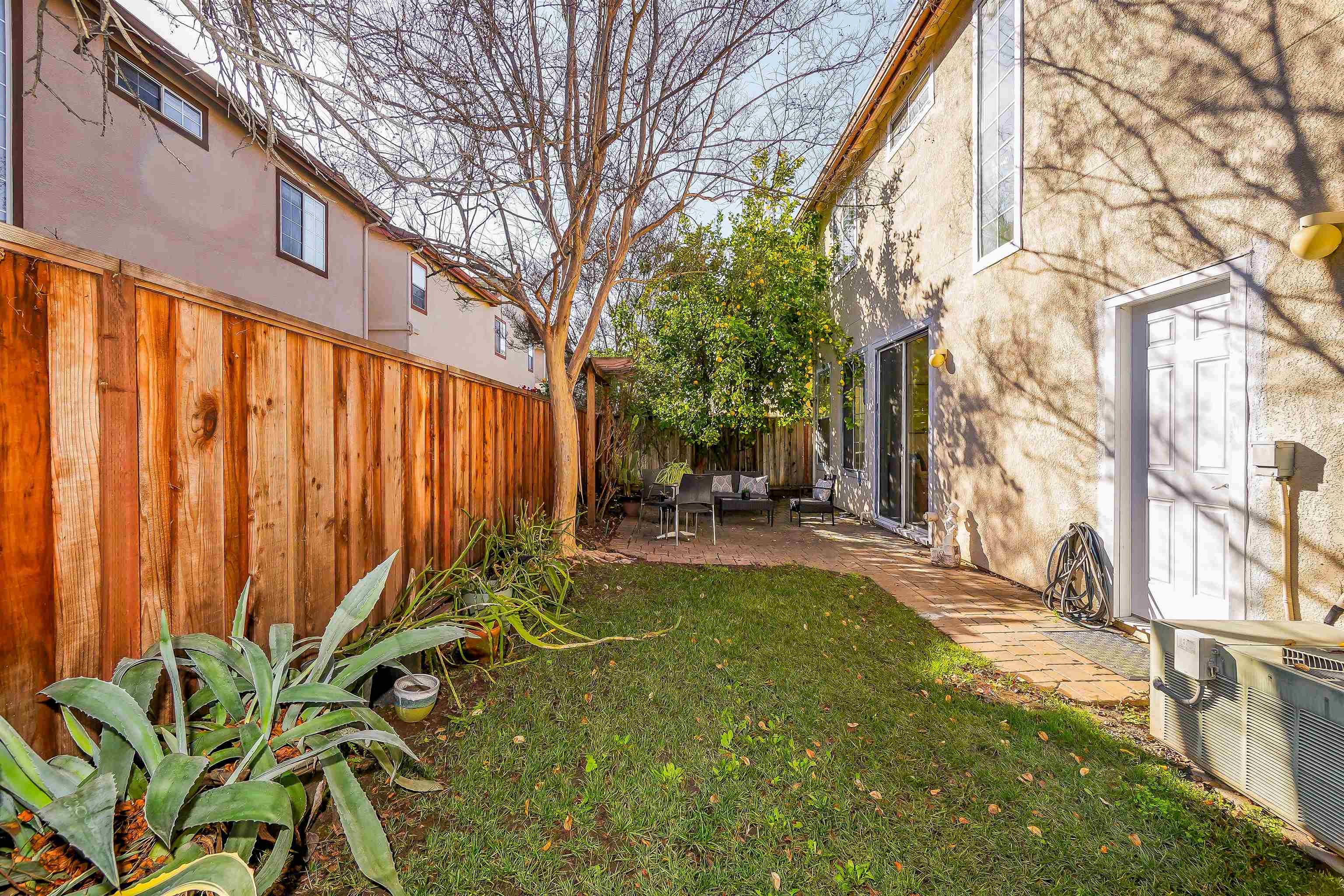 Detail Gallery Image 39 of 45 For 2863 Rubino Cir, San Jose,  CA 95125 - 4 Beds | 2 Baths