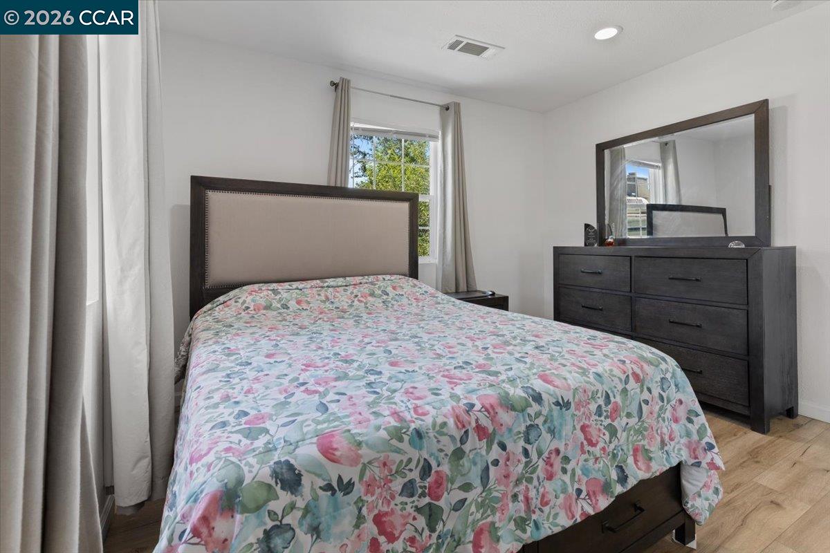 Detail Gallery Image 4 of 5 For 2008 Cavallo Rd, Antioch,  CA 94509 - 3 Beds | 1 Baths