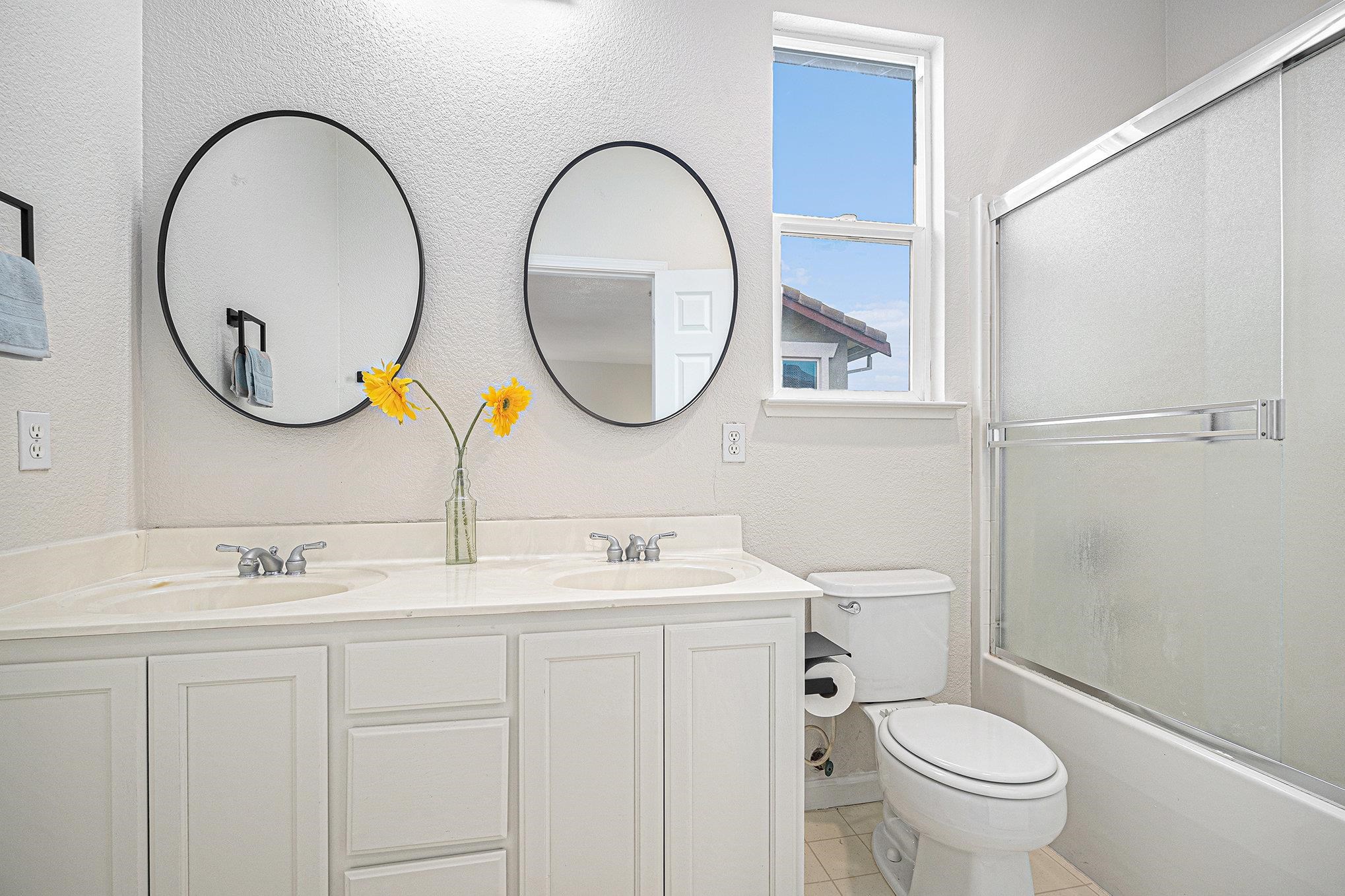 Detail Gallery Image 30 of 39 For 1109 Donatello Way, Oakley,  CA 94561 - 5 Beds | 3 Baths