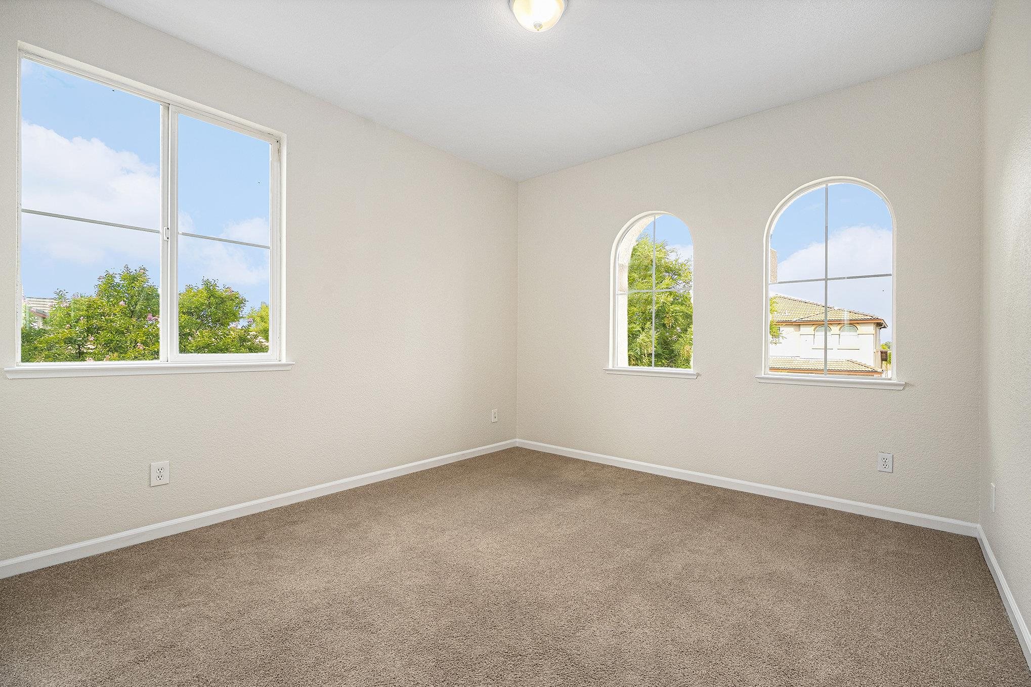 Detail Gallery Image 31 of 39 For 1109 Donatello Way, Oakley,  CA 94561 - 5 Beds | 3 Baths