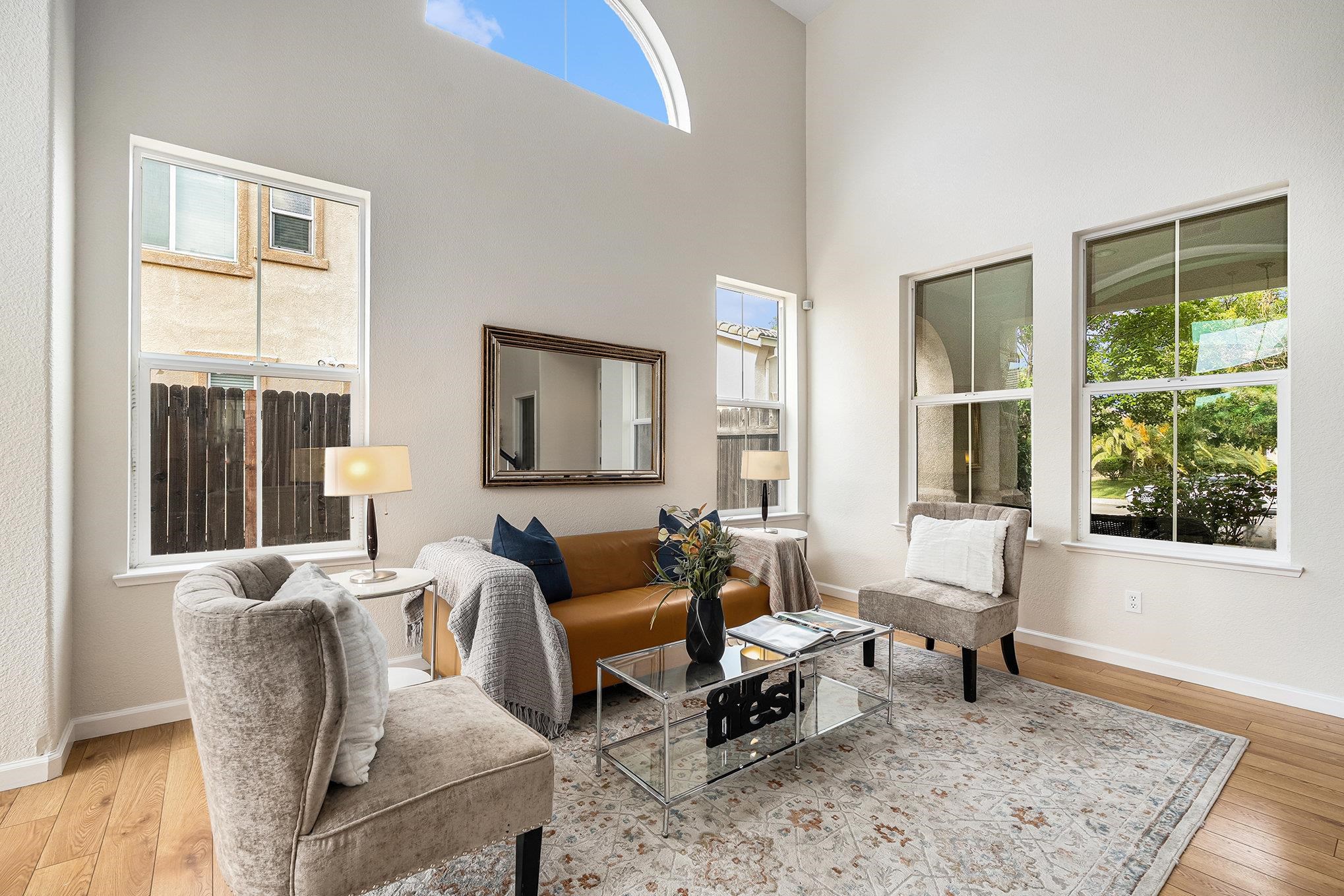 Detail Gallery Image 7 of 39 For 1109 Donatello Way, Oakley,  CA 94561 - 5 Beds | 3 Baths