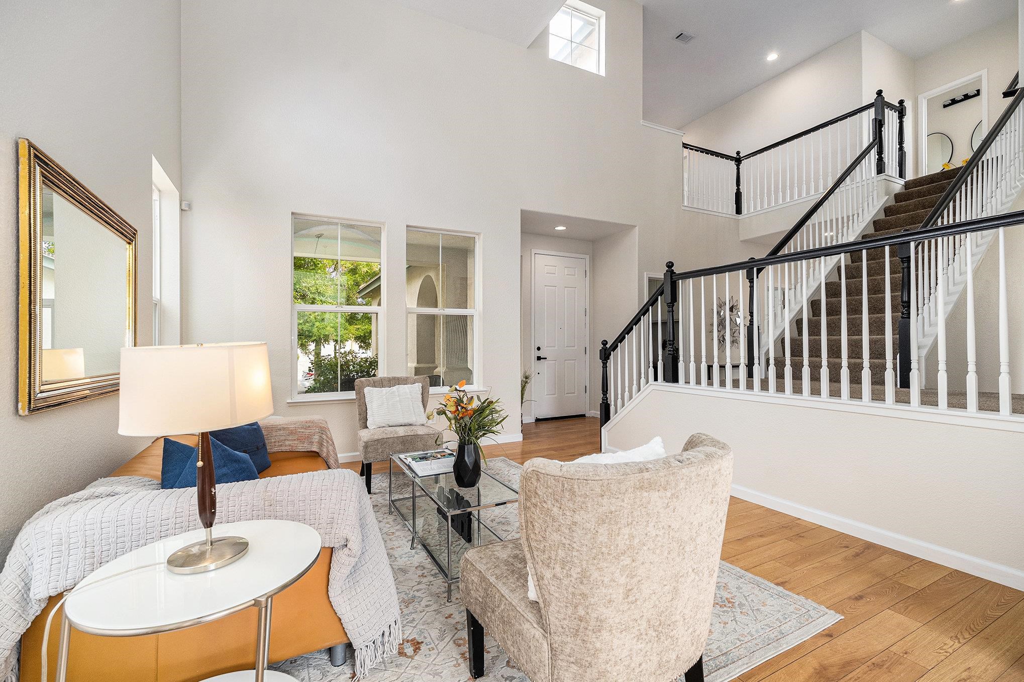 Detail Gallery Image 8 of 39 For 1109 Donatello Way, Oakley,  CA 94561 - 5 Beds | 3 Baths