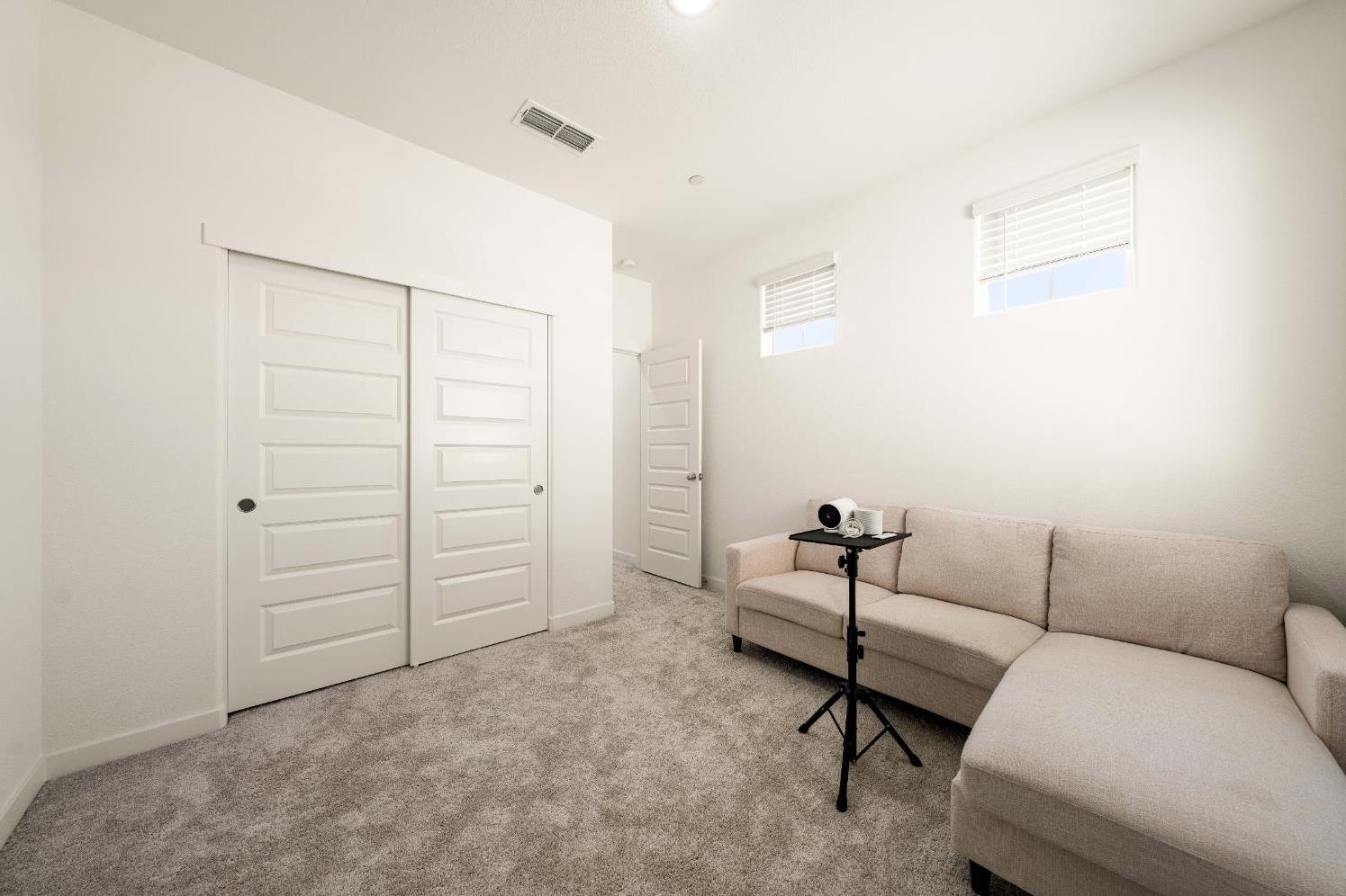 Detail Gallery Image 27 of 38 For 12783 Crossbill Way, Rancho Cordova,  CA 95742 - 5 Beds | 4 Baths