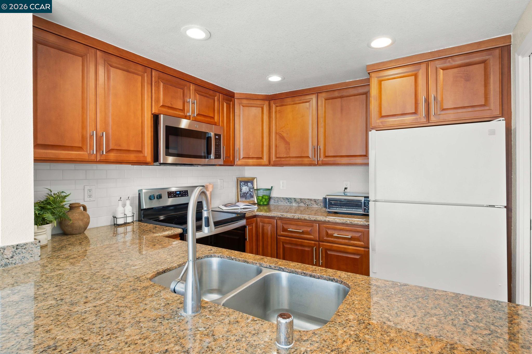 Photo #14: 41120697 Listing: Photo #14