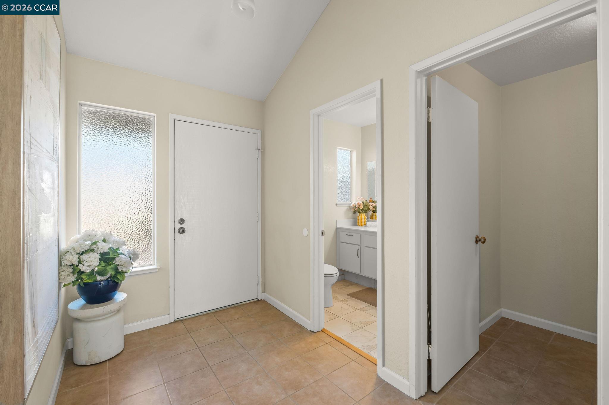 Photo #5: 41120697 Listing: Photo #5