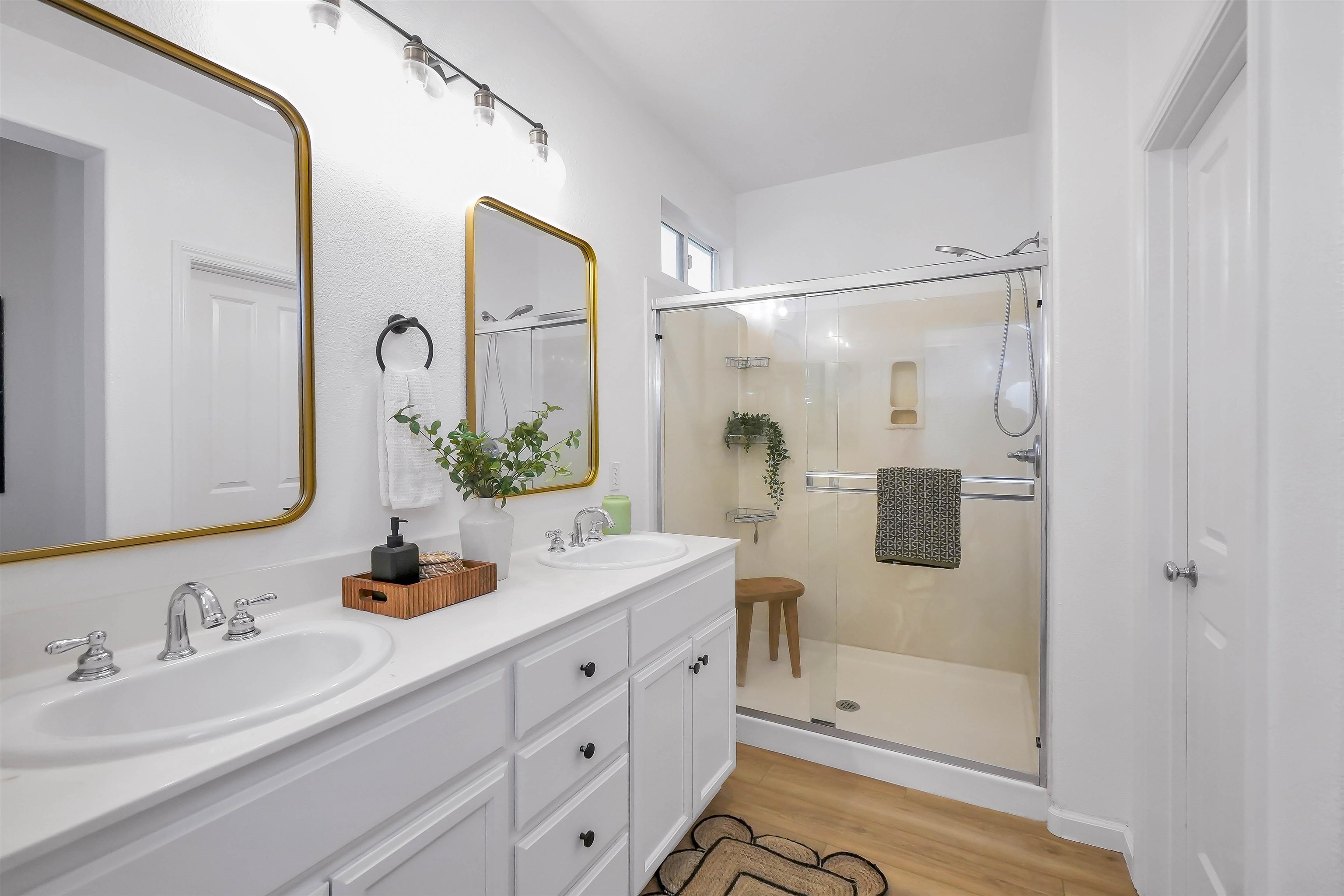 Detail Gallery Image 13 of 21 For 1321 Tapestry Lane, Concord,  CA 94520 - 3 Beds | 2/1 Baths