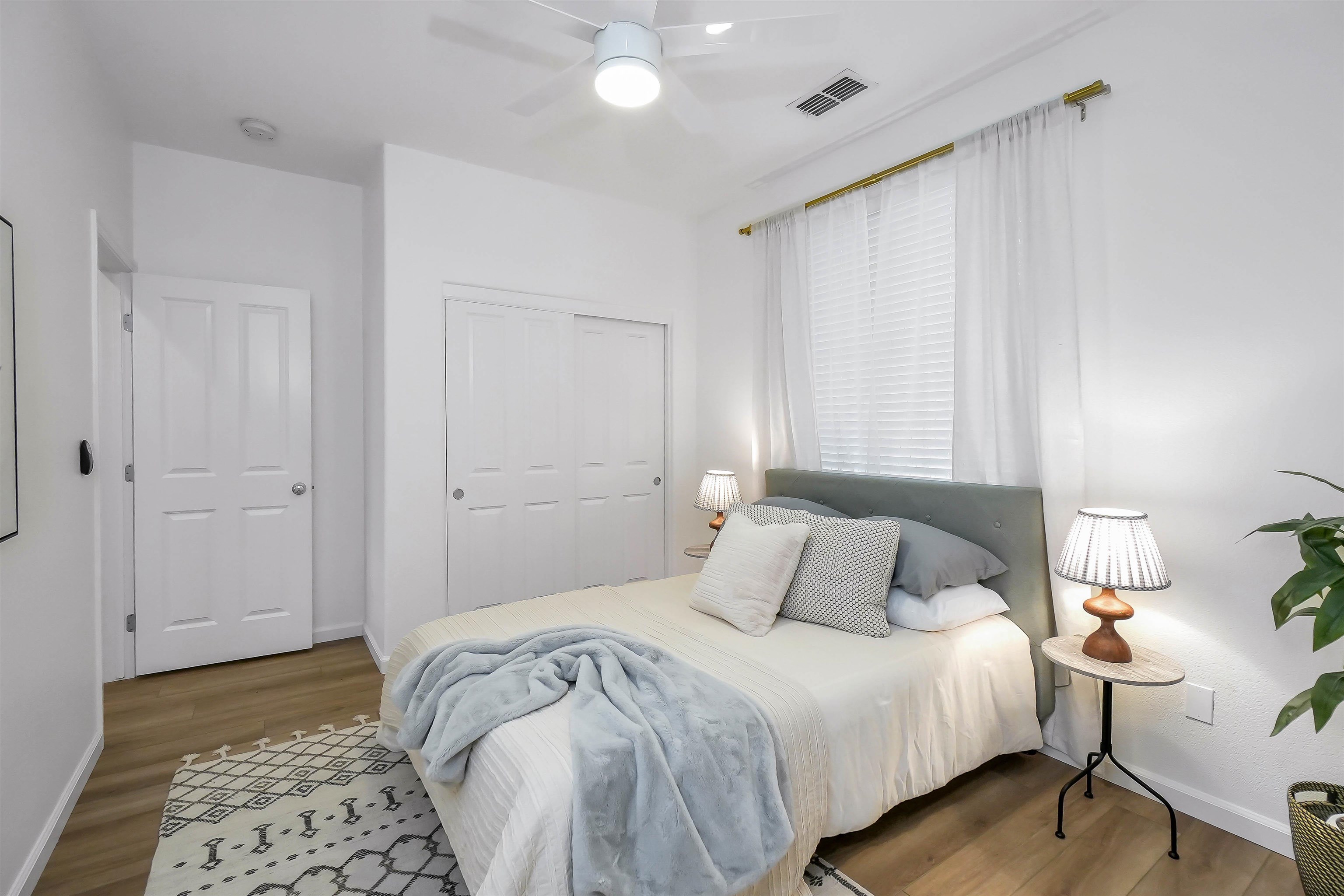 Detail Gallery Image 14 of 21 For 1321 Tapestry Lane, Concord,  CA 94520 - 3 Beds | 2/1 Baths