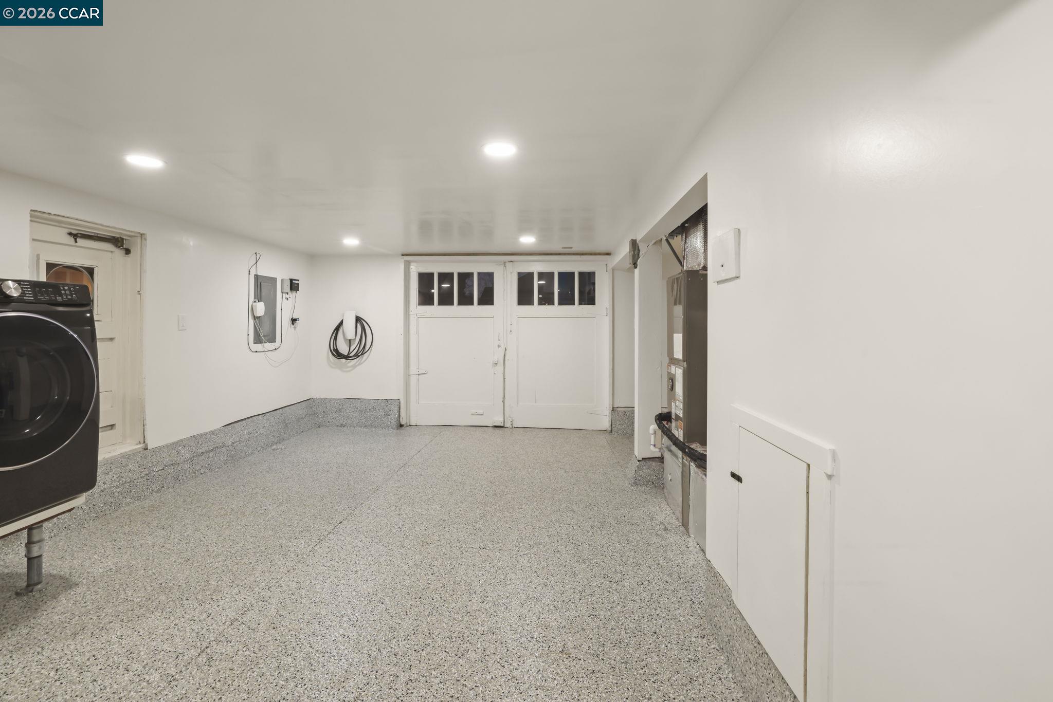 Detail Gallery Image 23 of 27 For 1401 Paloma Ave, Burlingame,  CA 94010 - 2 Beds | 2 Baths