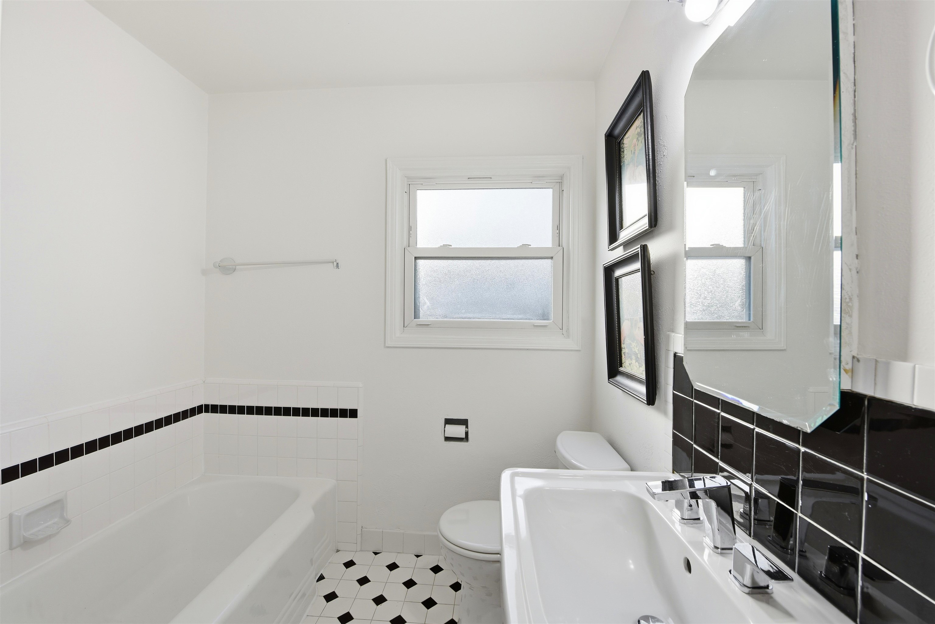 Detail Gallery Image 21 of 34 For 1903 Bradhoff Ave, San Leandro,  CA 94577 - 2 Beds | 1 Baths