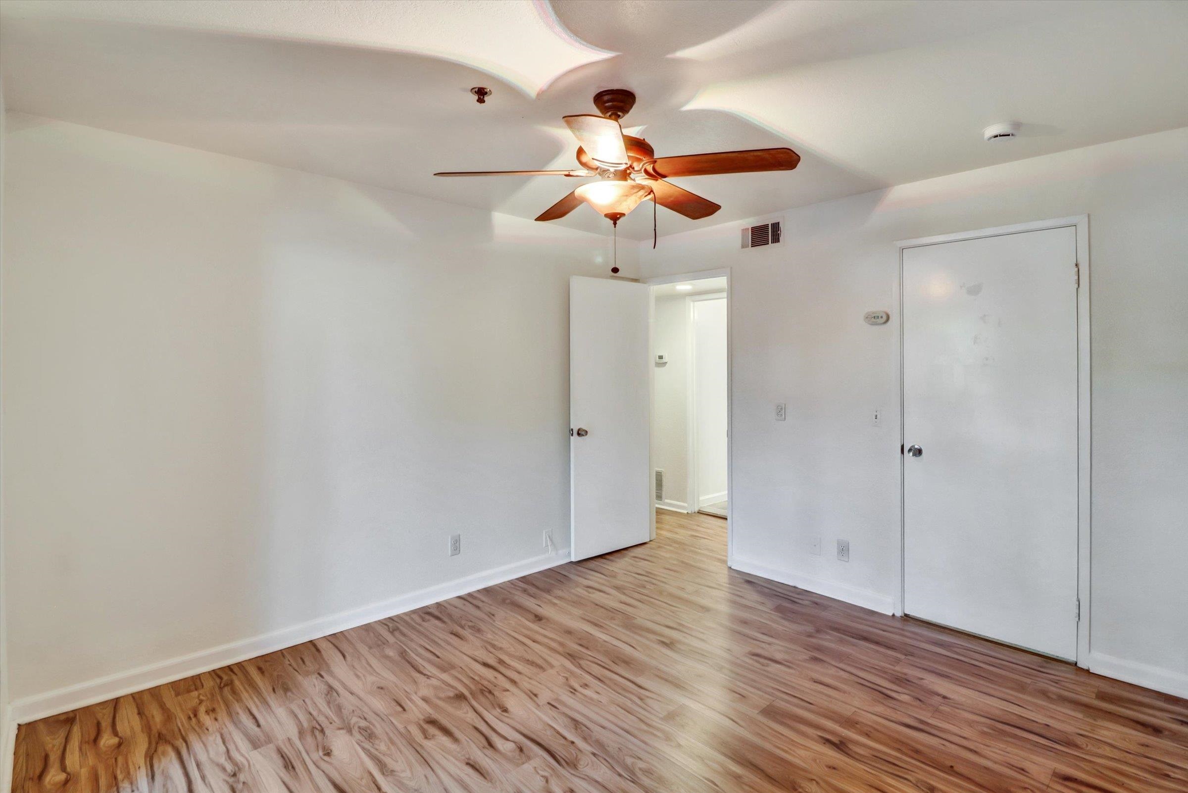 Photo #8: 41120703 Listing: Photo #8