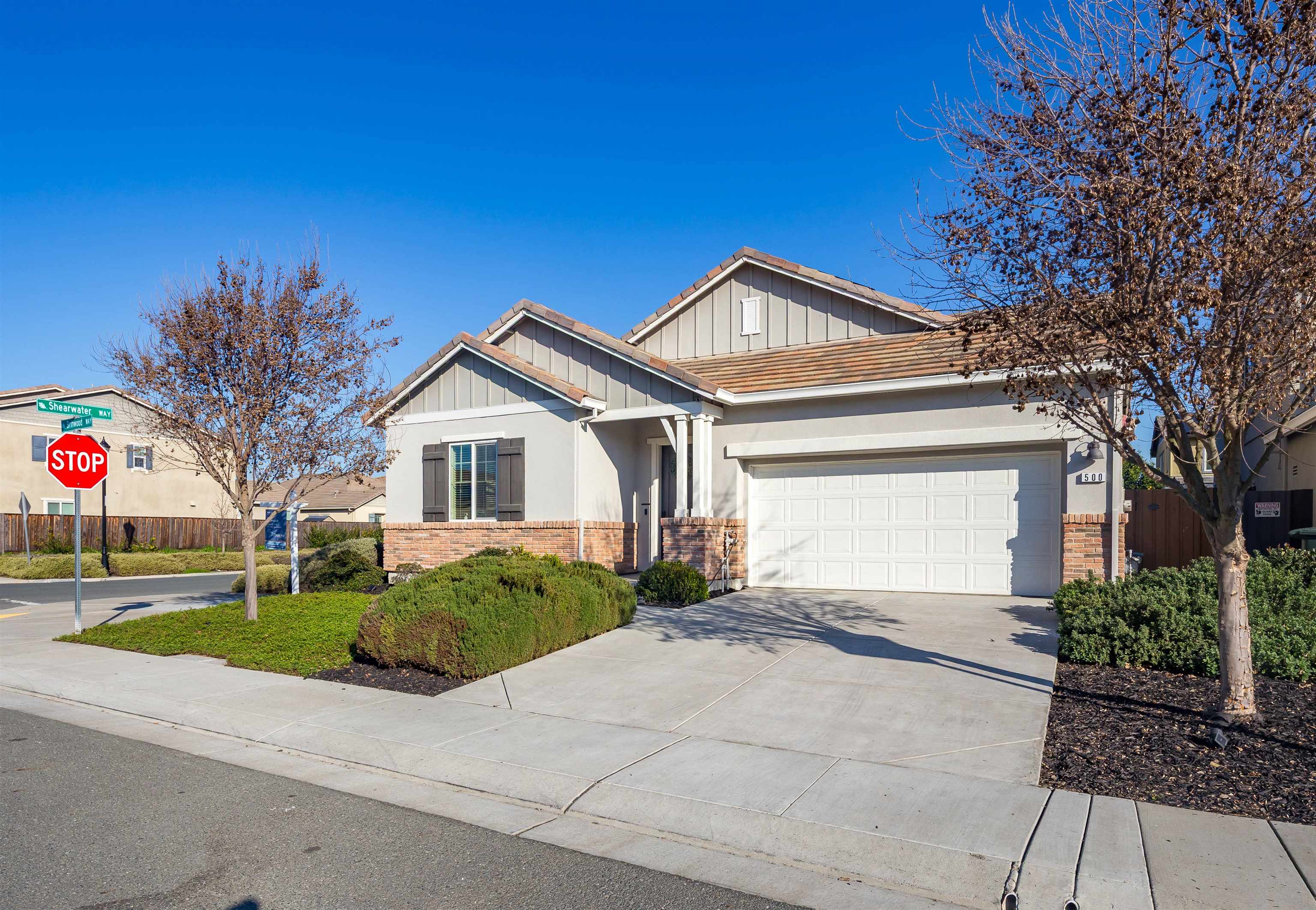 Detail Gallery Image 3 of 47 For 500 Brinwood Way, Oakley,  CA 94561 - 3 Beds | 2/1 Baths