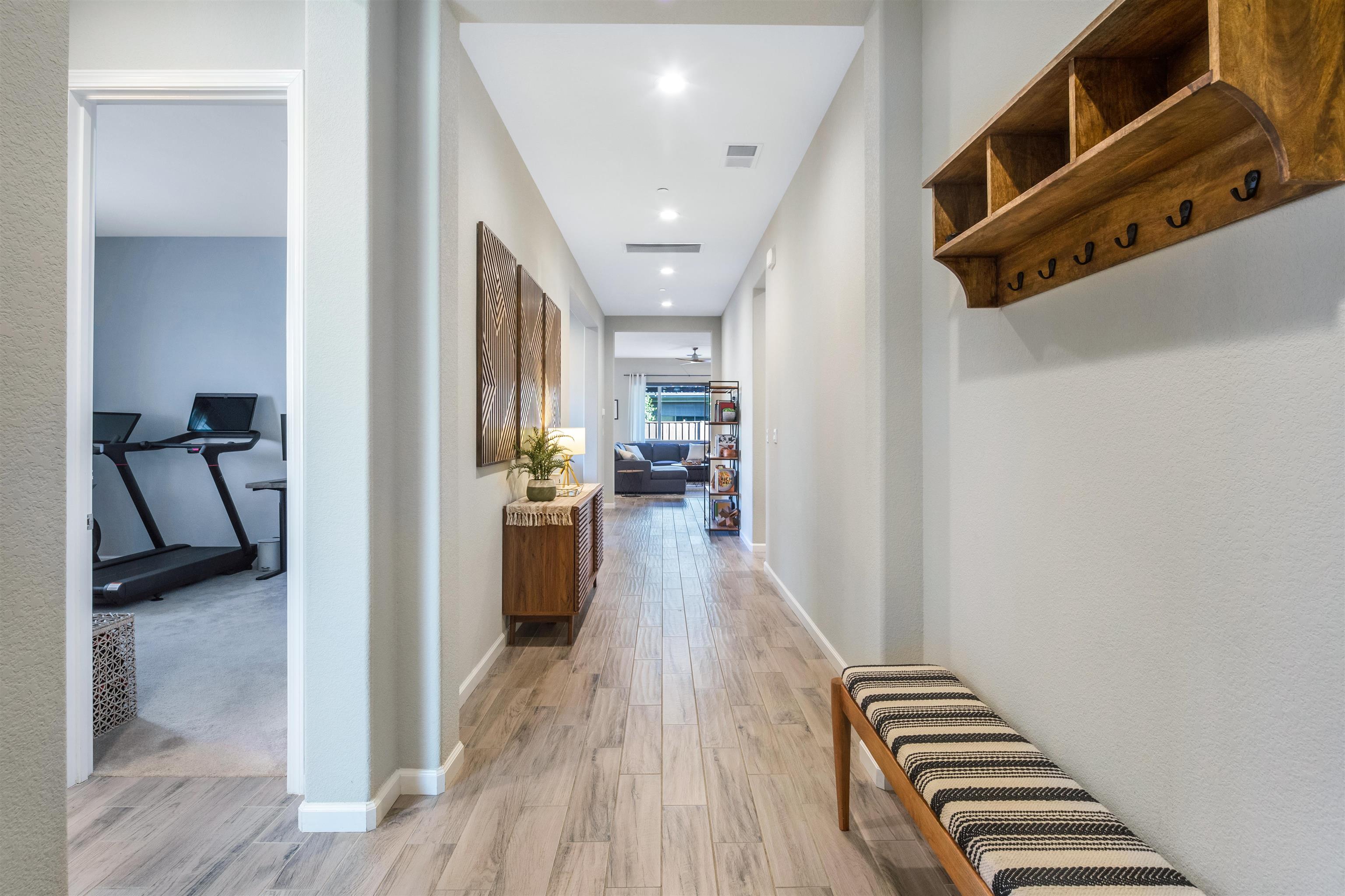 Detail Gallery Image 4 of 47 For 500 Brinwood Way, Oakley,  CA 94561 - 3 Beds | 2/1 Baths