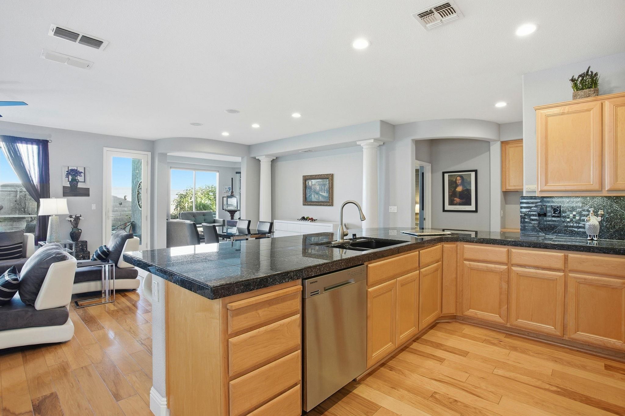 Detail Gallery Image 11 of 44 For 1048 Diamante, Rio Vista,  CA 94571 - 2 Beds | 2 Baths