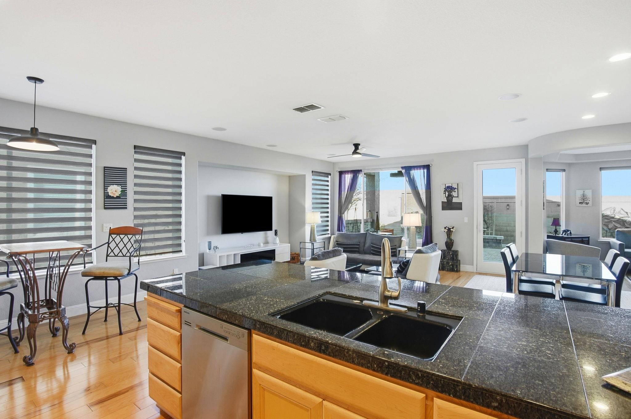 Detail Gallery Image 13 of 44 For 1048 Diamante, Rio Vista,  CA 94571 - 2 Beds | 2 Baths