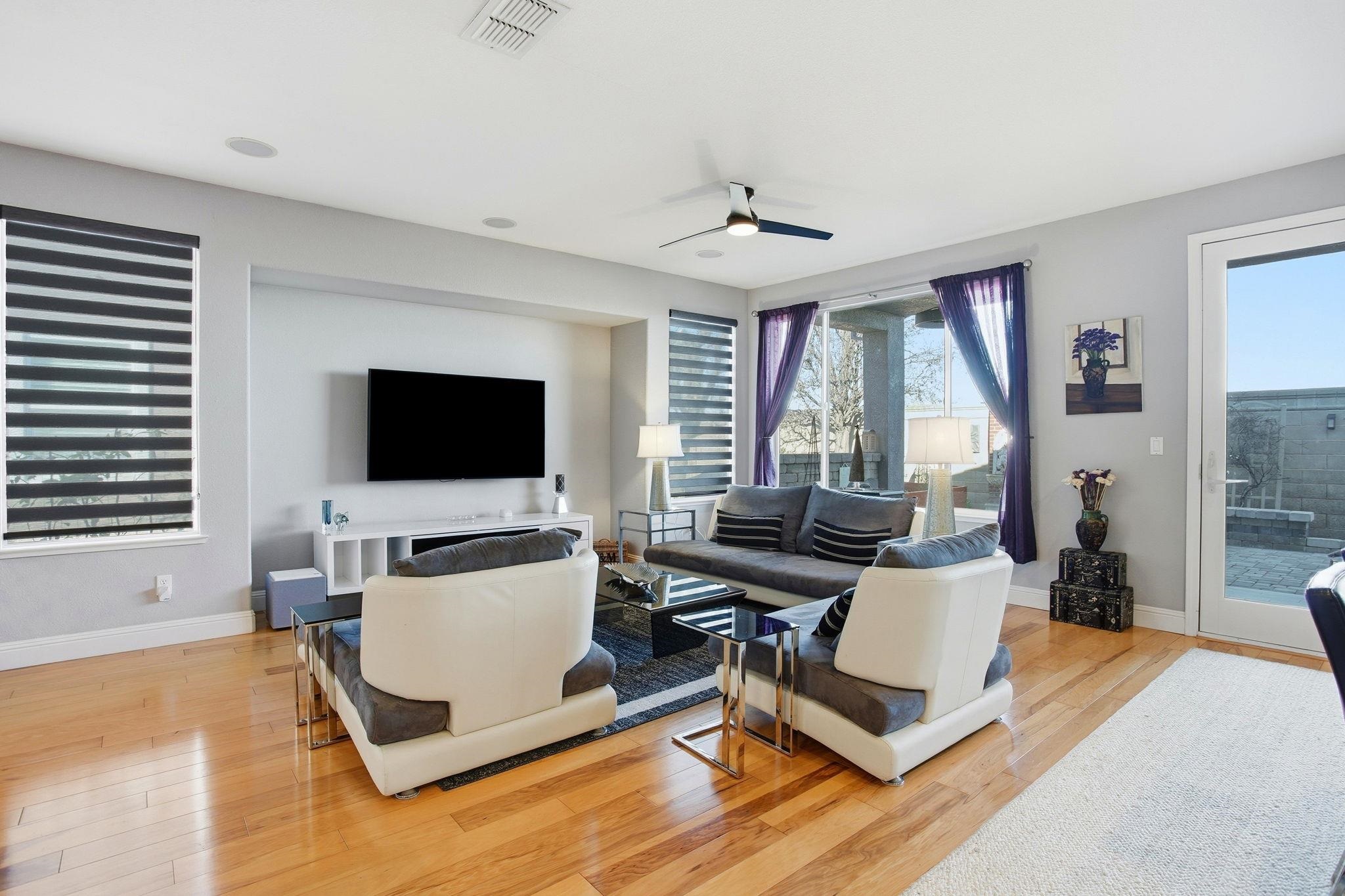 Detail Gallery Image 5 of 44 For 1048 Diamante, Rio Vista,  CA 94571 - 2 Beds | 2 Baths