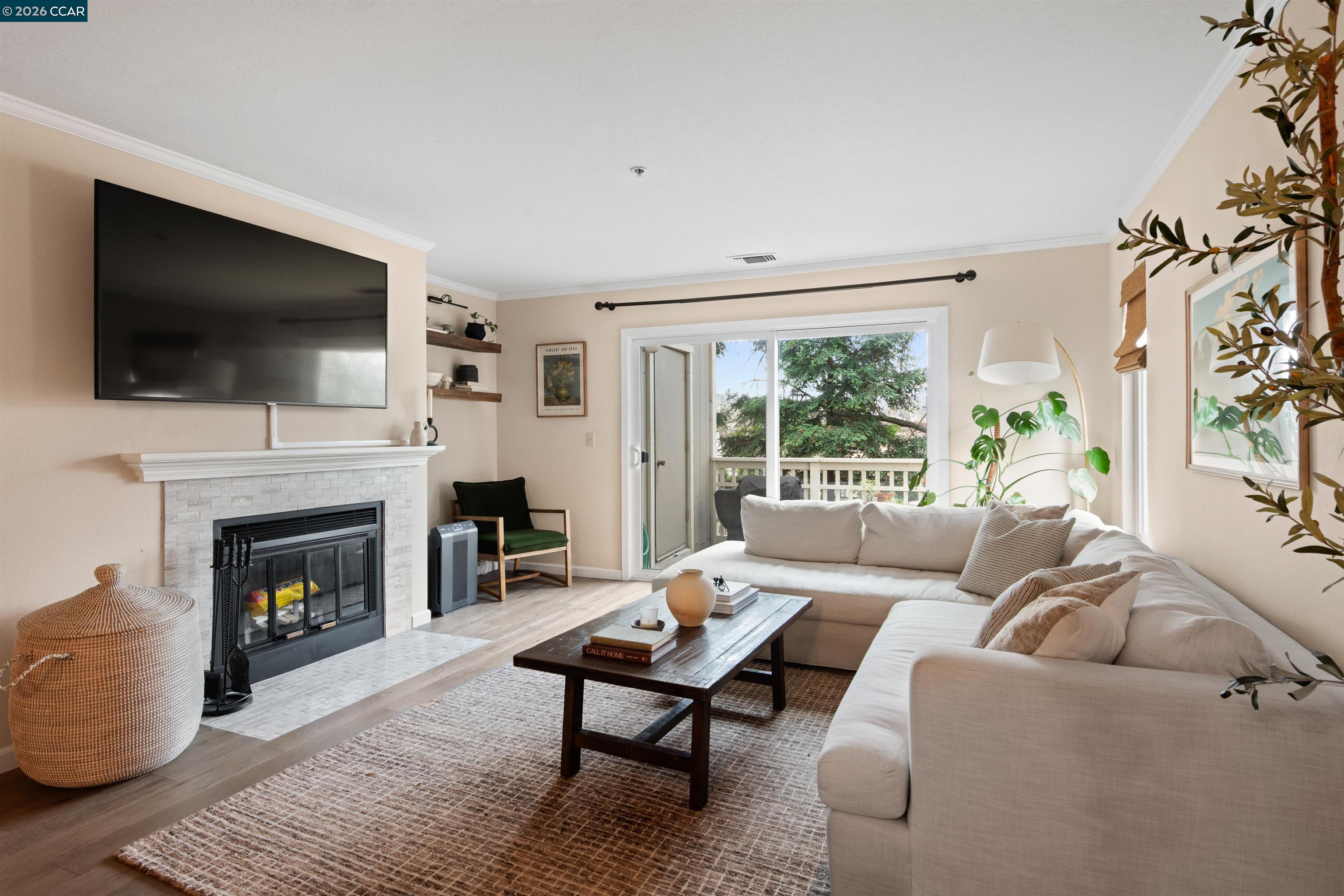 Photo #1: 41120707 Listing: Photo #1