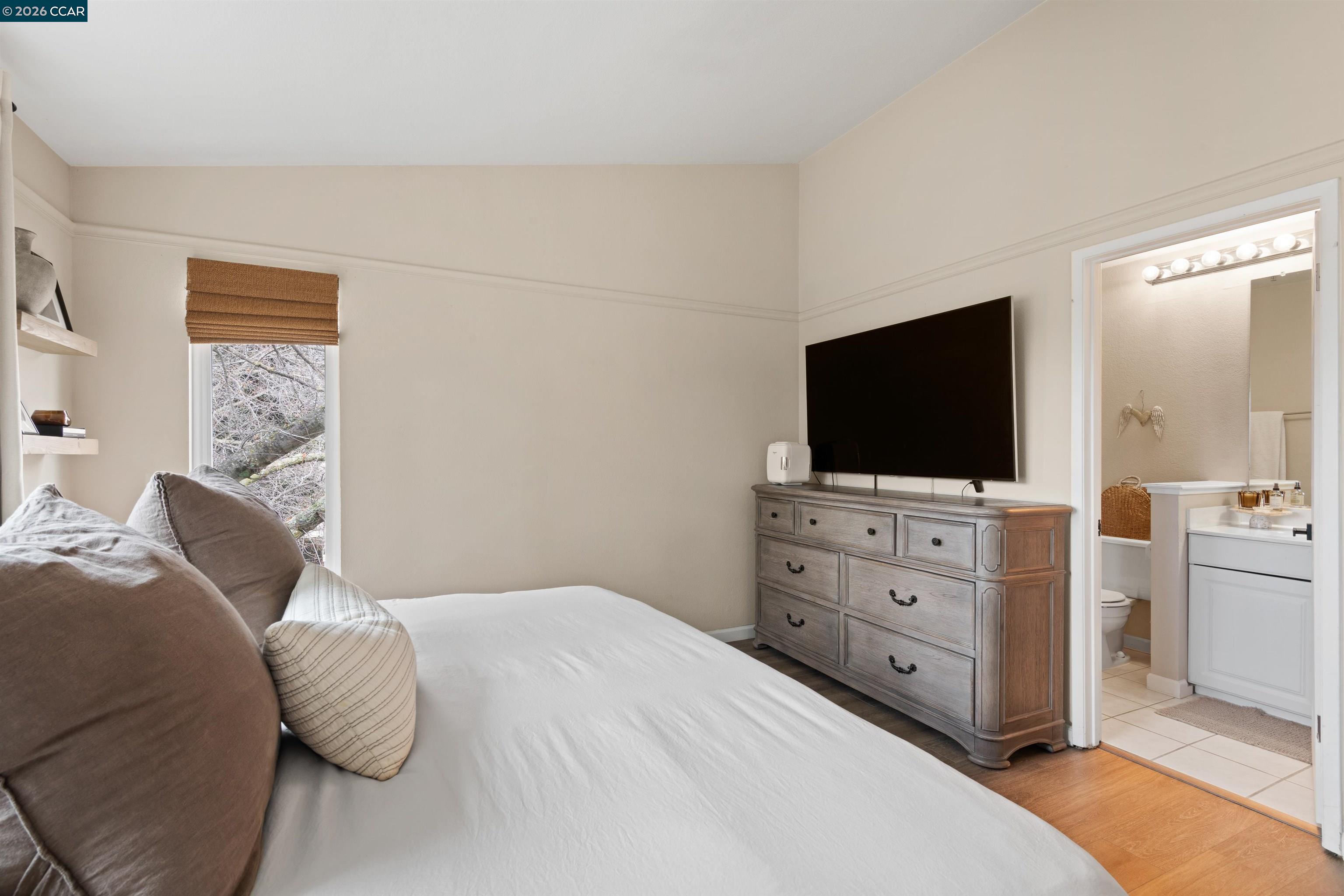 Photo #16: 41120707 Listing: Photo #16