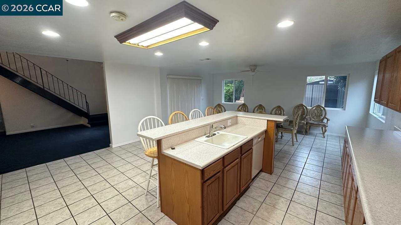 Detail Gallery Image 11 of 32 For 2513 Sunrise Dr, Fairfield,  CA 94533 - 4 Beds | 2 Baths