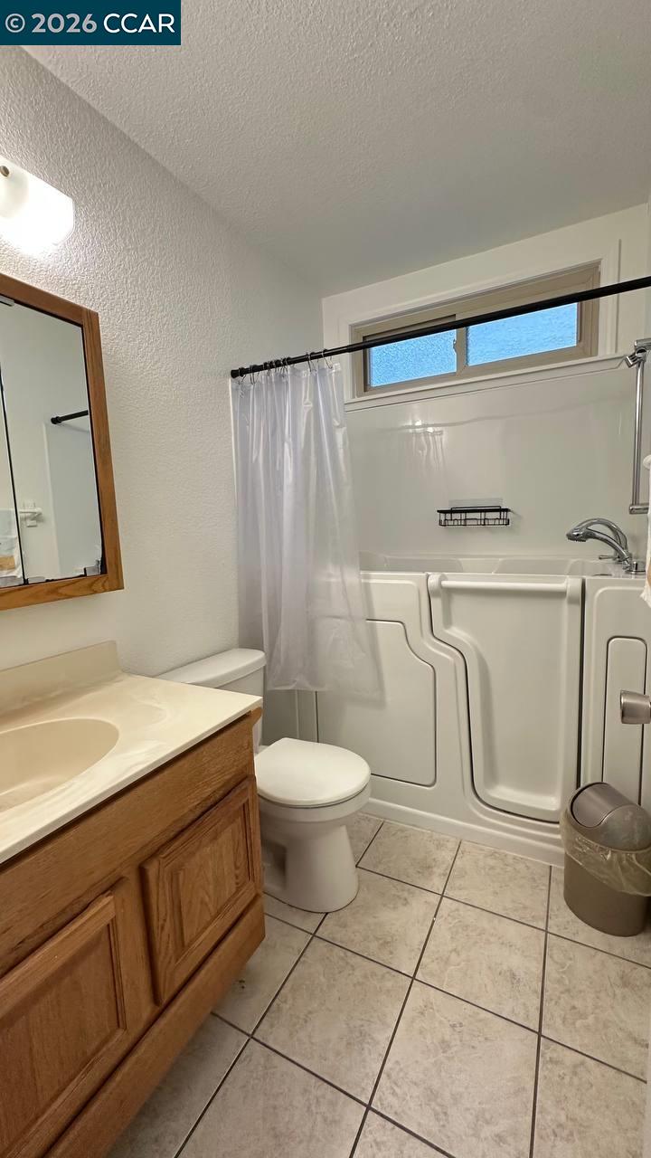 Detail Gallery Image 18 of 32 For 2513 Sunrise Dr, Fairfield,  CA 94533 - 4 Beds | 2 Baths