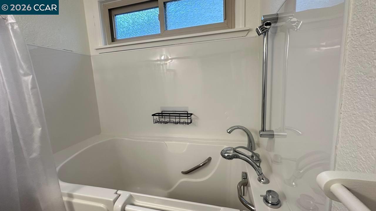 Detail Gallery Image 19 of 32 For 2513 Sunrise Dr, Fairfield,  CA 94533 - 4 Beds | 2 Baths