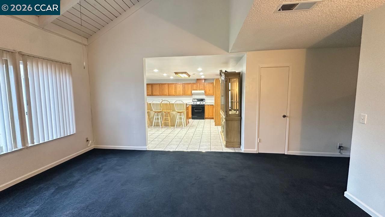 Detail Gallery Image 9 of 32 For 2513 Sunrise Dr, Fairfield,  CA 94533 - 4 Beds | 2 Baths