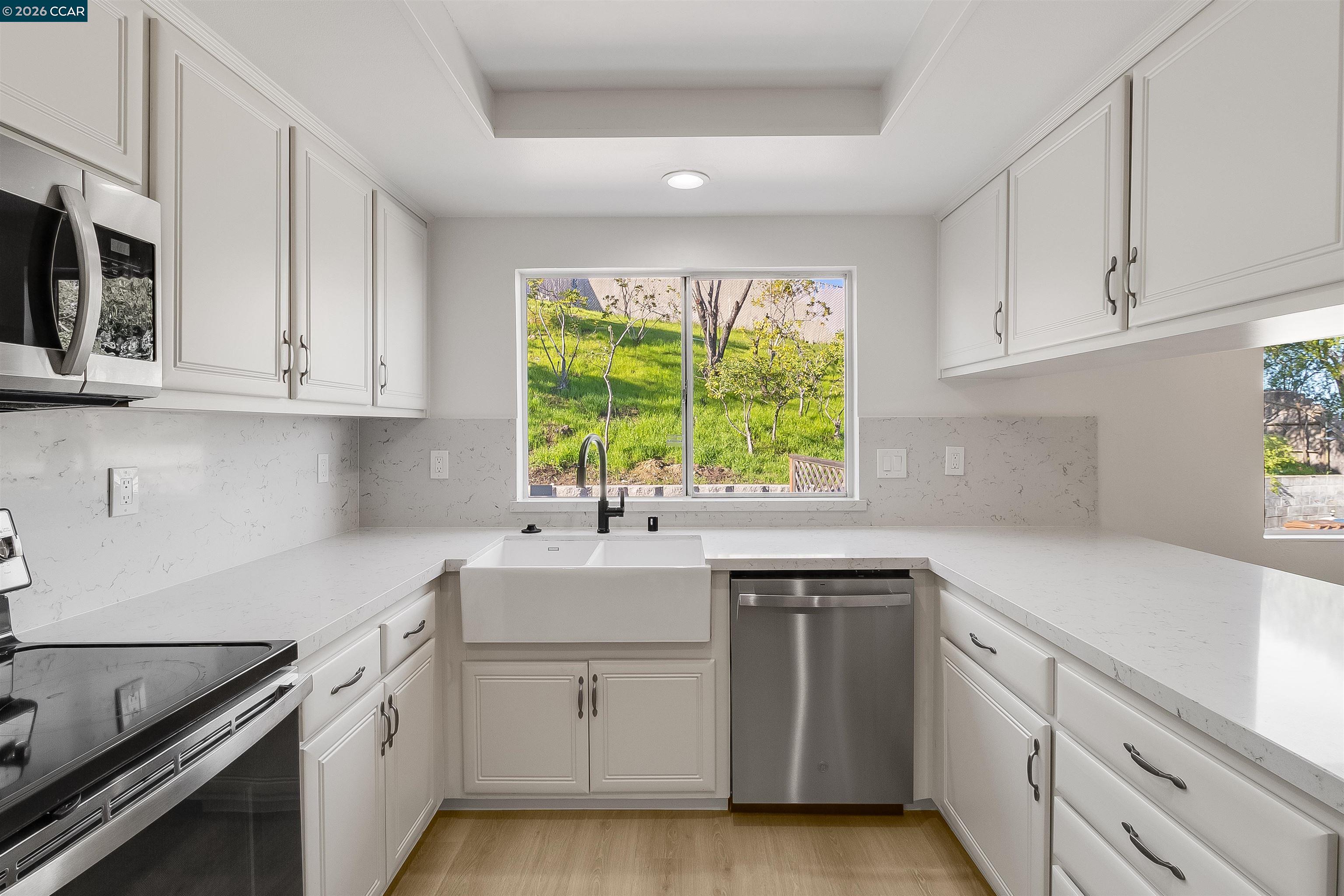 Detail Gallery Image 11 of 40 For 18 Danridge Ct, Antioch,  CA 94509 - 5 Beds | 3/1 Baths