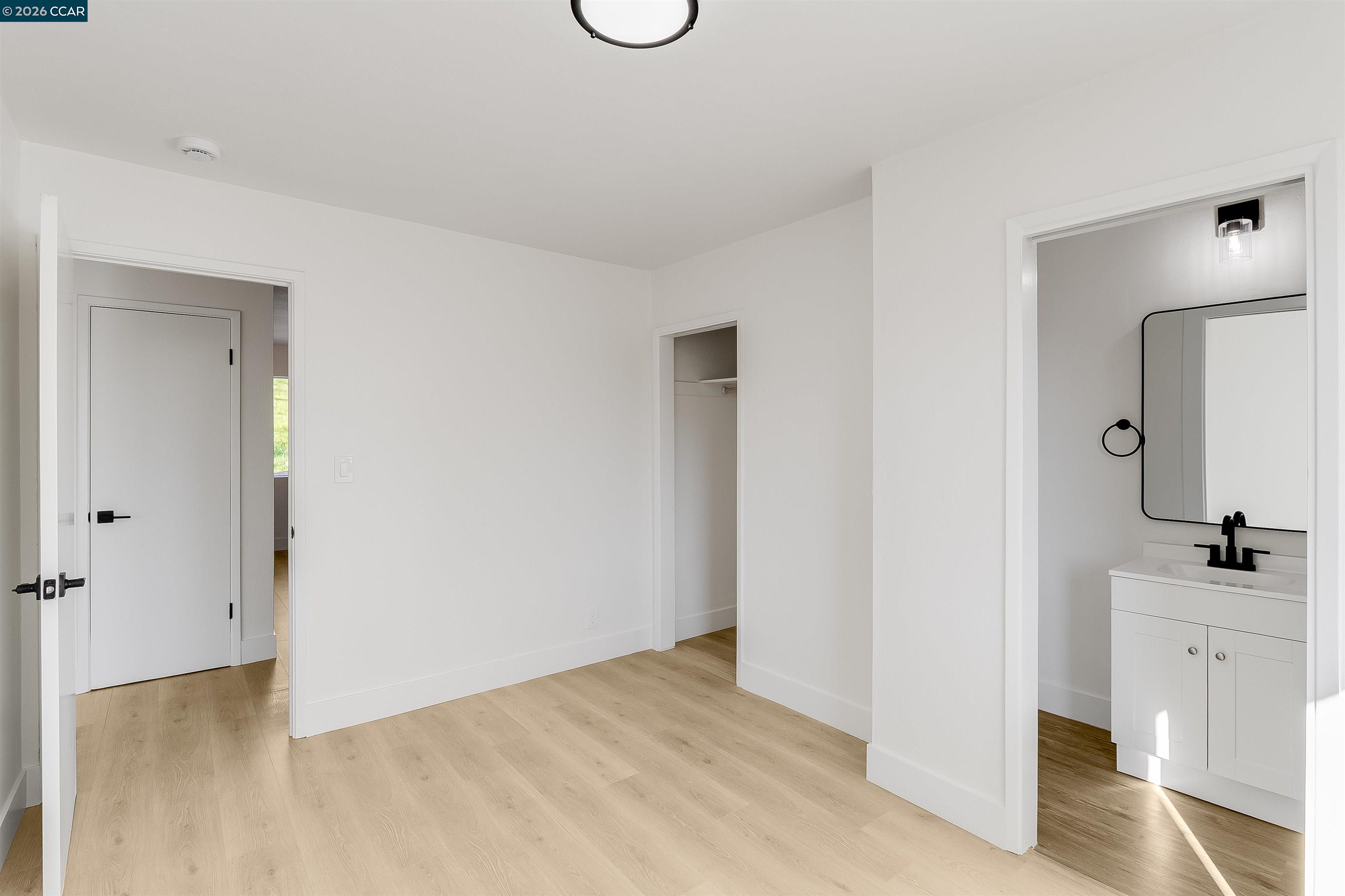 Detail Gallery Image 23 of 40 For 18 Danridge Ct, Antioch,  CA 94509 - 5 Beds | 3/1 Baths