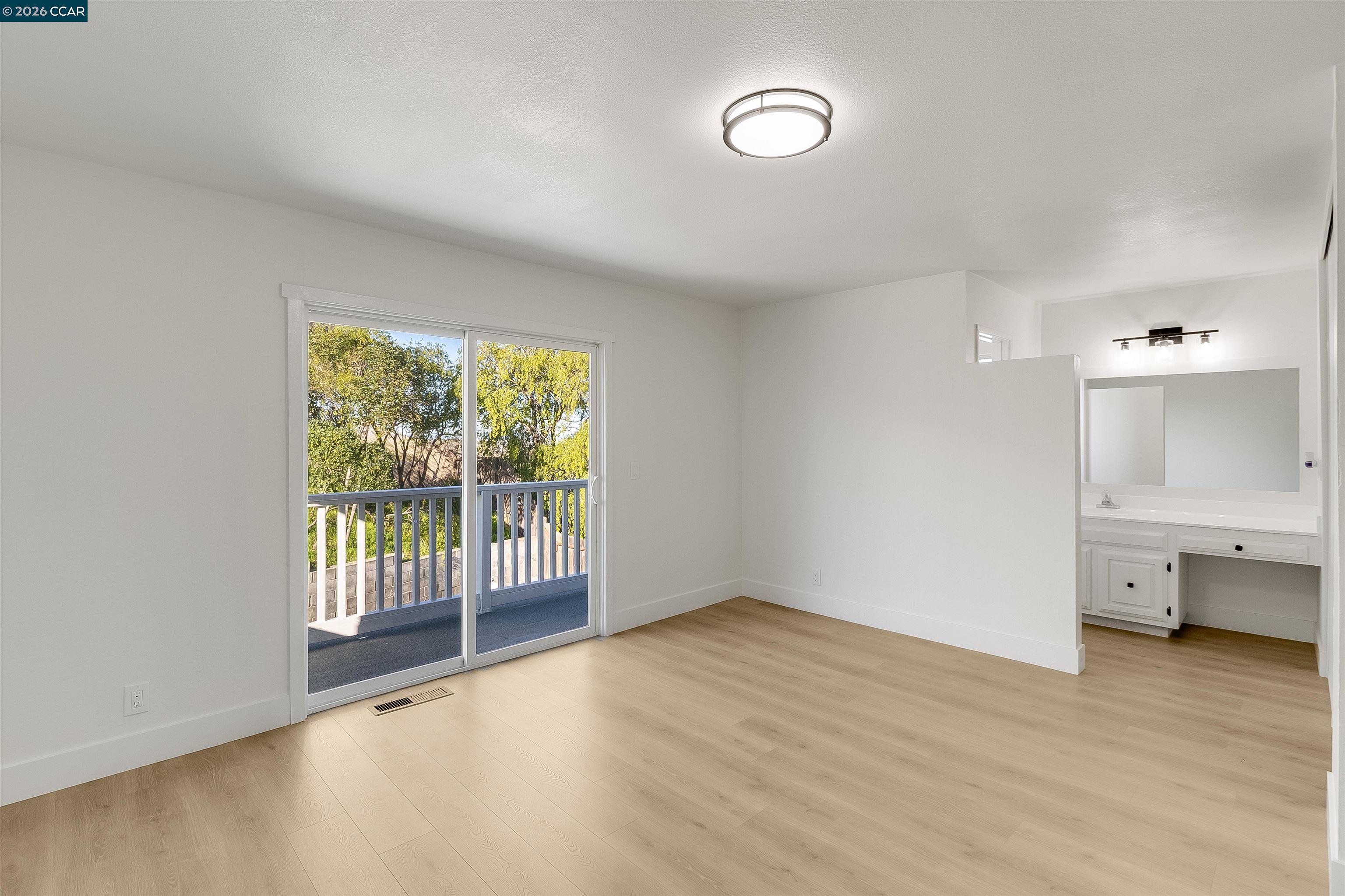 Detail Gallery Image 26 of 40 For 18 Danridge Ct, Antioch,  CA 94509 - 5 Beds | 3/1 Baths