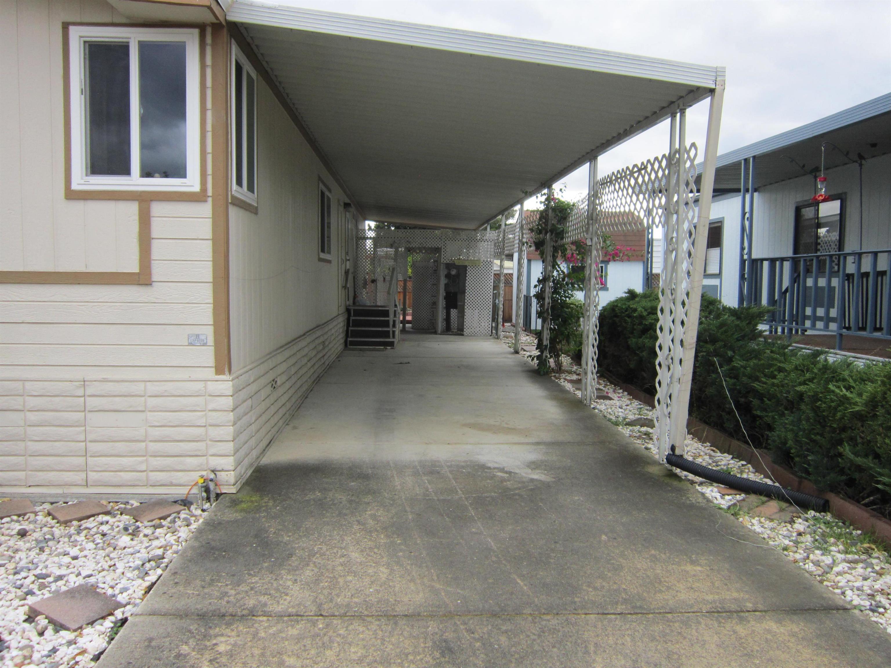 Detail Gallery Image 2 of 17 For 711 Old Canyon Rd #33,  Fremont,  CA 94536 - 2 Beds | 2 Baths