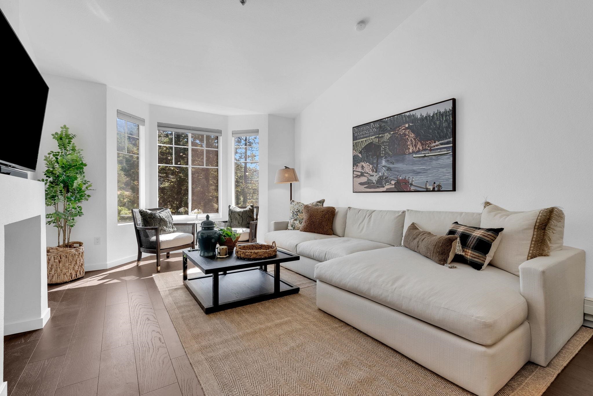 Detail Gallery Image 2 of 27 For 180 Caldecott #314,  Oakland,  CA 94618 - 1 Beds | 1 Baths