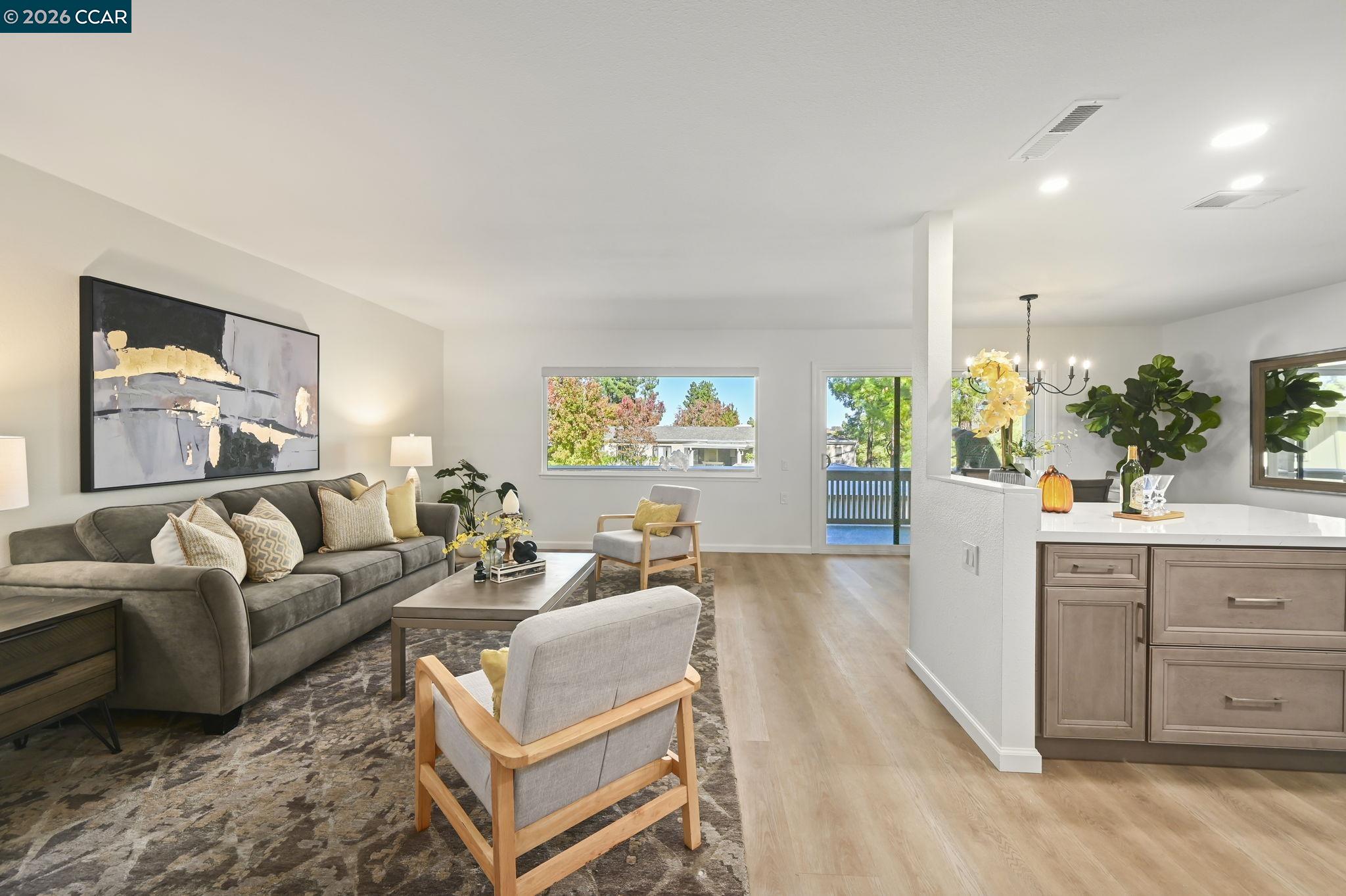 Detail Gallery Image 3 of 42 For 1508 Canyonwood Ct #12,  Walnut Creek,  CA 94595 - 2 Beds | 2 Baths