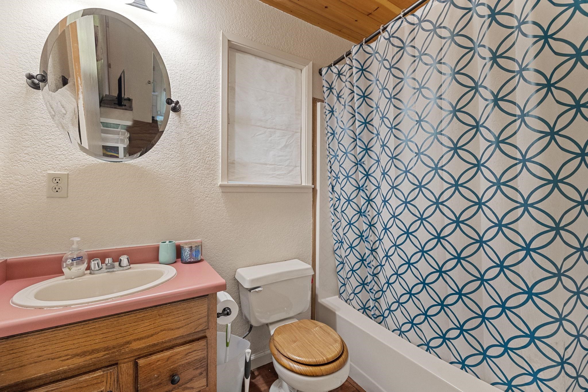 Detail Gallery Image 17 of 37 For 24248 Martingale Ln, Sonora,  CA 95370 - 3 Beds | 3 Baths