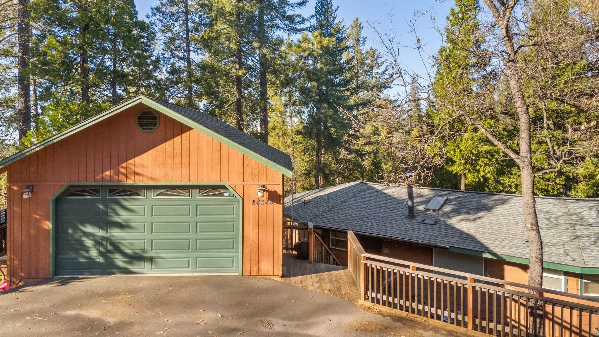 Detail Gallery Image 30 of 37 For 24248 Martingale Ln, Sonora,  CA 95370 - 3 Beds | 3 Baths