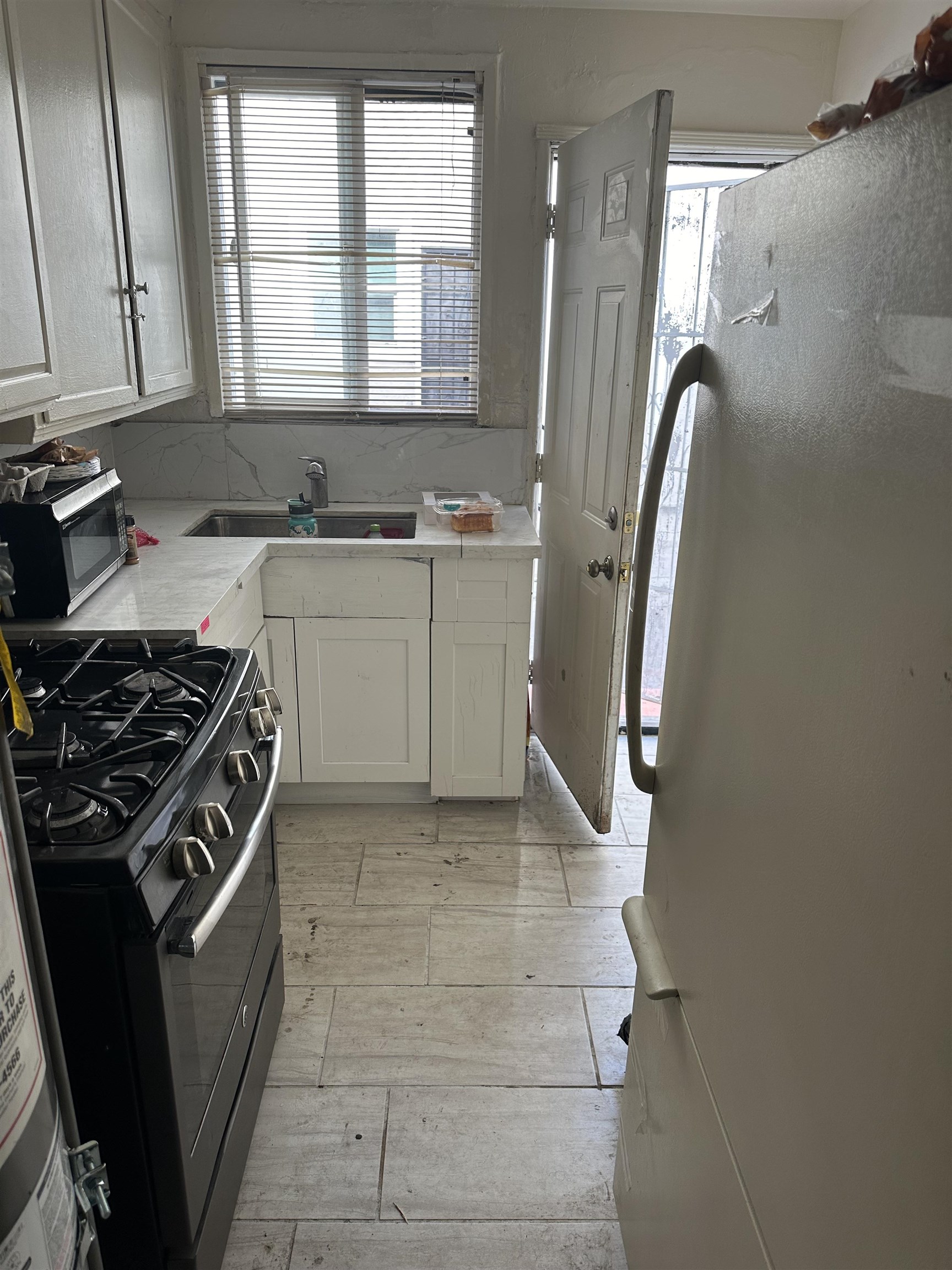 Detail Gallery Image 26 of 42 For 5659 Telegraph Ave, Oakland,  CA 94609 - – Beds | – Baths