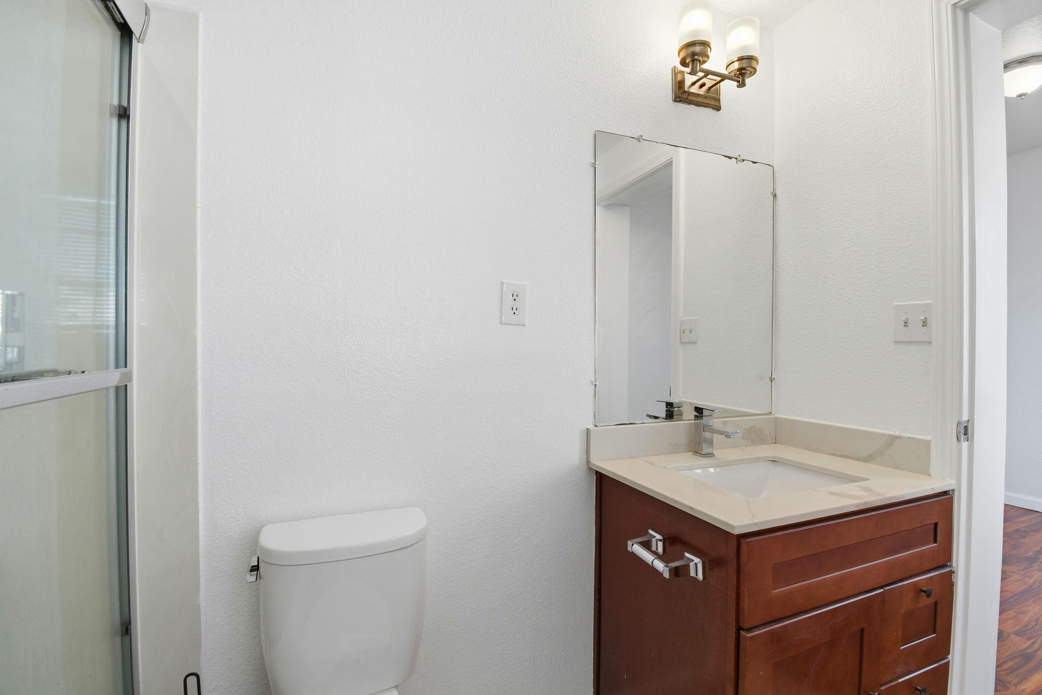 Detail Gallery Image 27 of 38 For 2122 E 25th St, Oakland,  CA 94606 - 3 Beds | 2 Baths