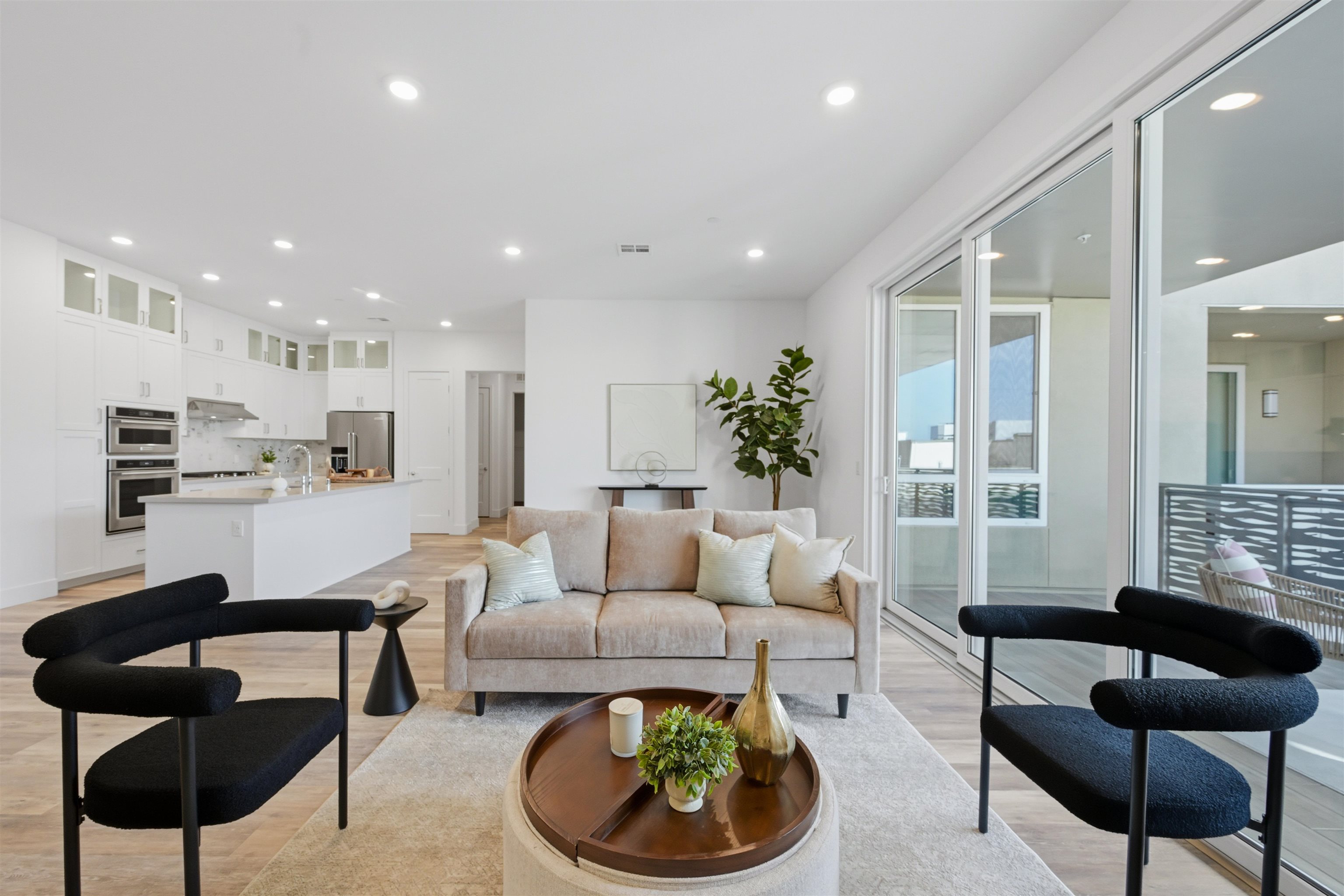 Photo #4: 41120726 Listing: Photo #4