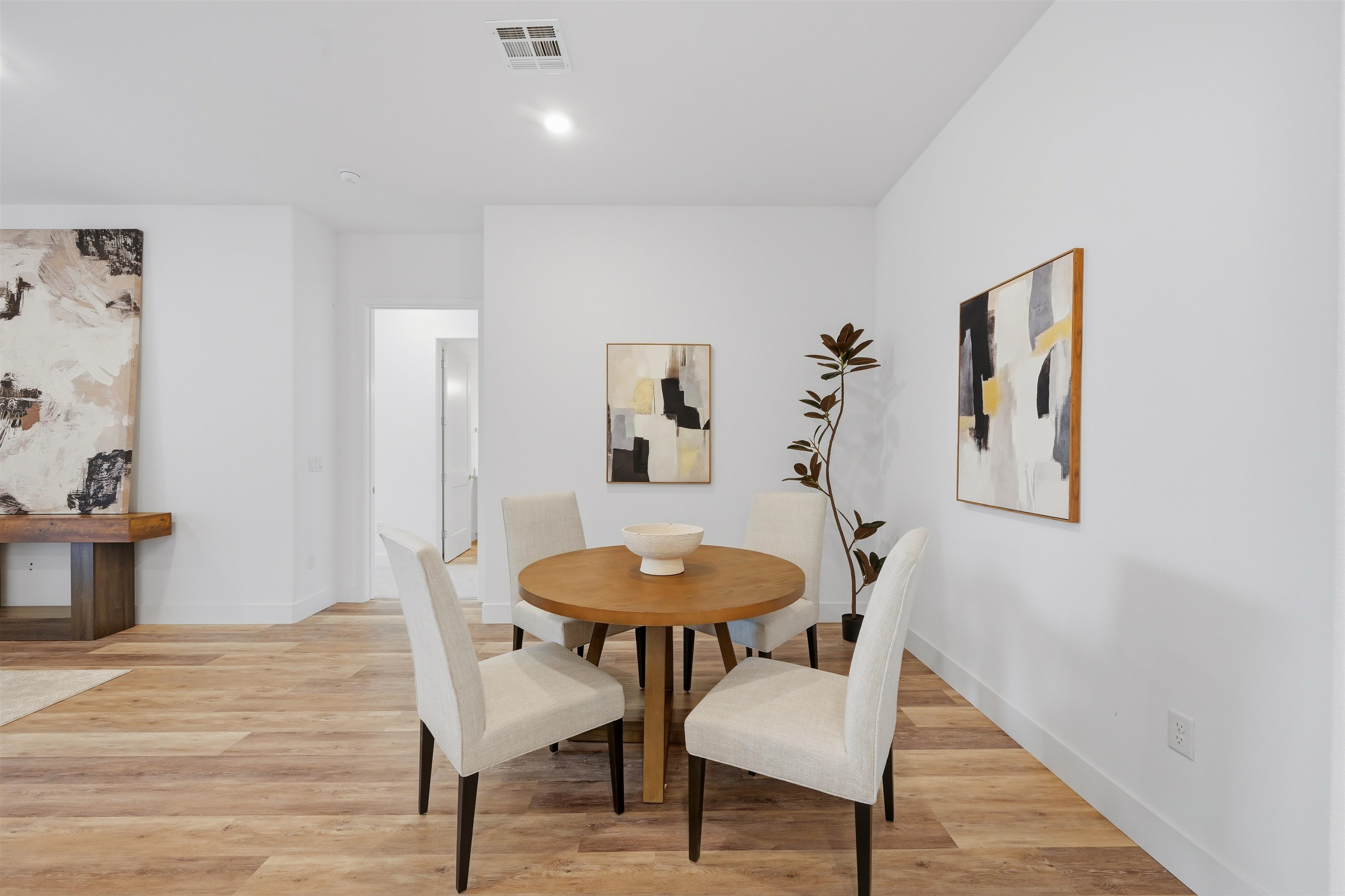 Photo #7: 41120726 Listing: Photo #7