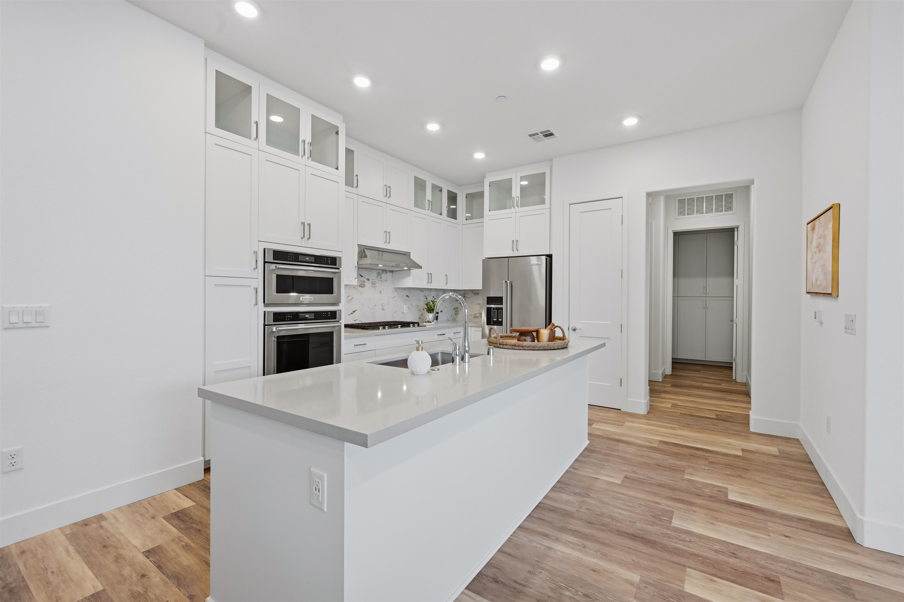 Photo #8: 41120726 Listing: Photo #8