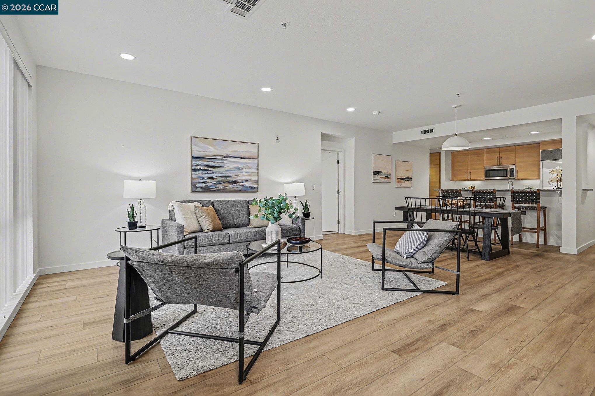 Photo #4: 41120730 Listing: Photo #4