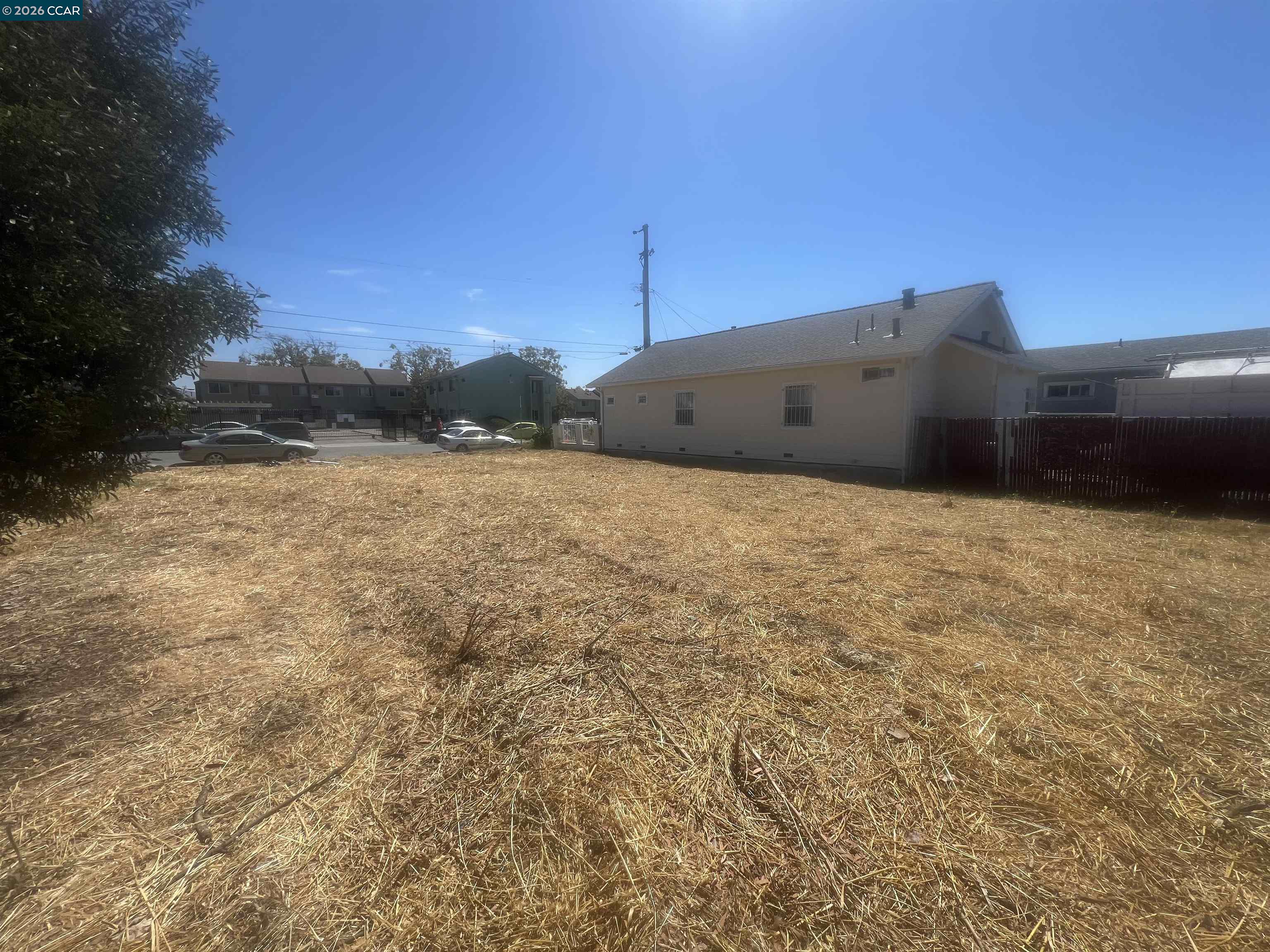 Detail Gallery Image 3 of 4 For 551 6th St, Richmond,  CA 94801 - – Beds | – Baths