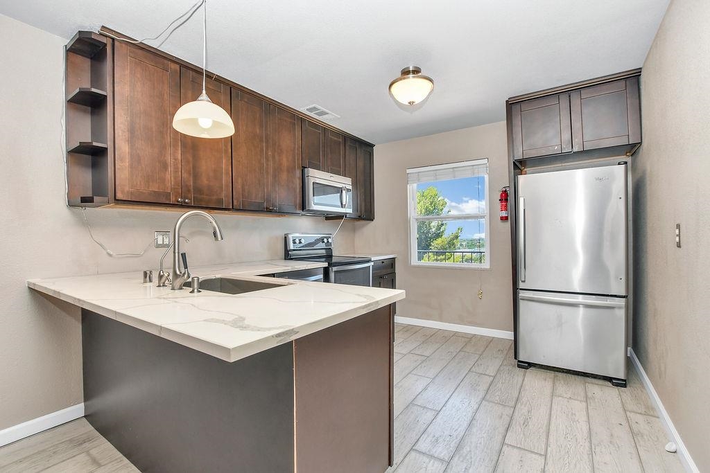 Detail Gallery Image 10 of 27 For 609 Lynn Ave, Antioch,  CA 94509 - 3 Beds | 2 Baths