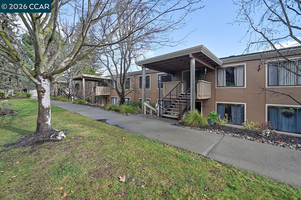 Photo #2: 41120742 Listing: Photo #2