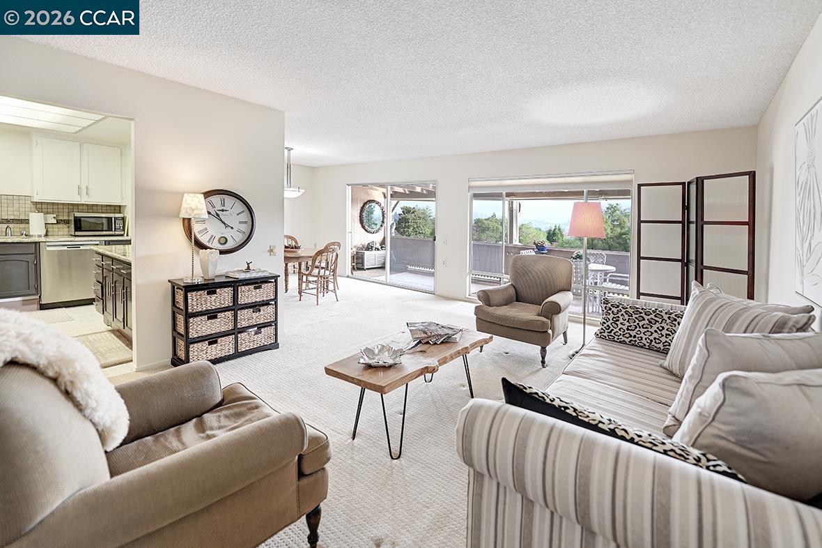 Photo #6: 41120742 Listing: Photo #6