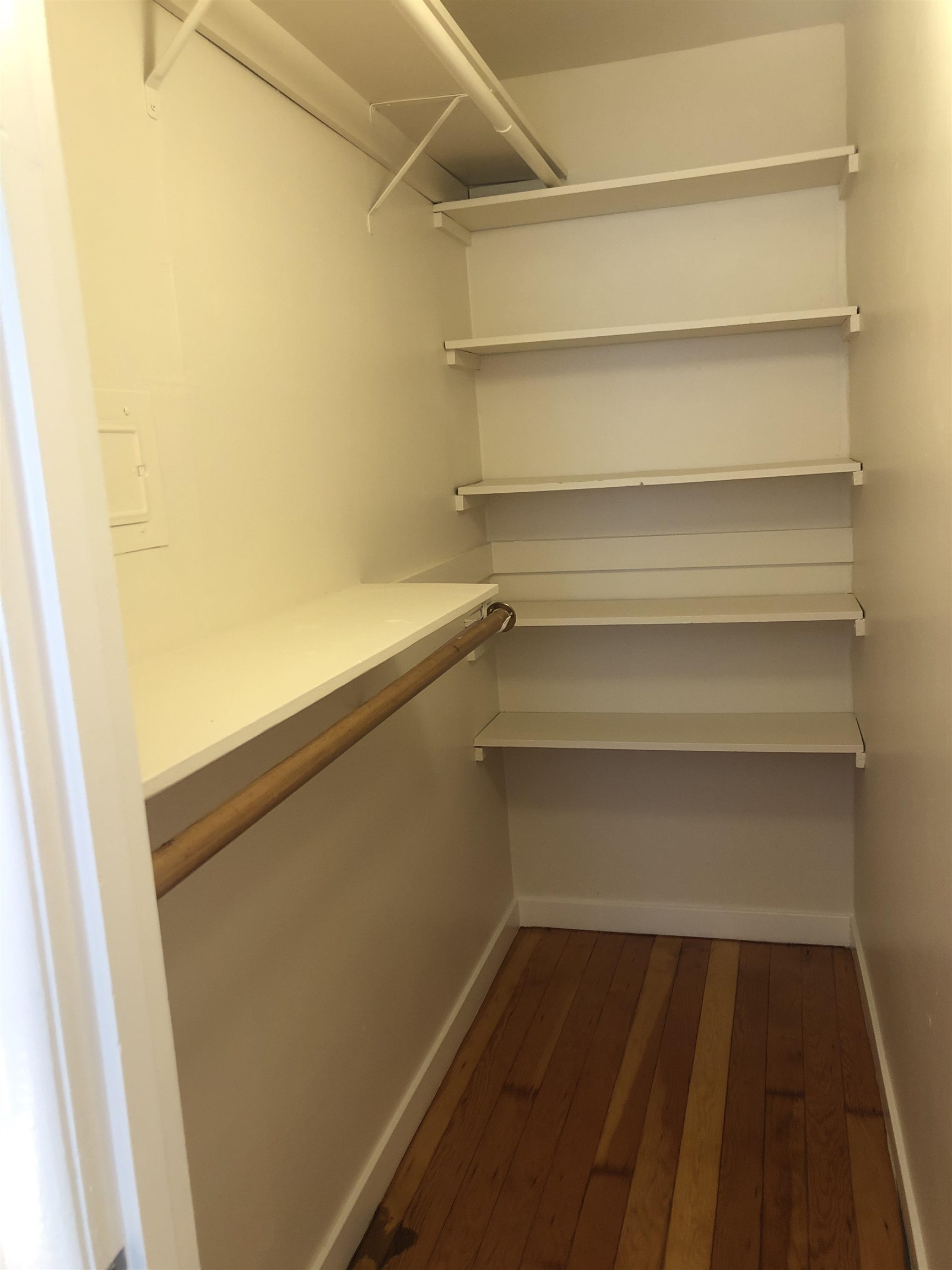 Detail Gallery Image 12 of 15 For 627 Rose Avenue #4,  Pleasanton,  CA 94566-6530 - 1 Beds | 1 Baths