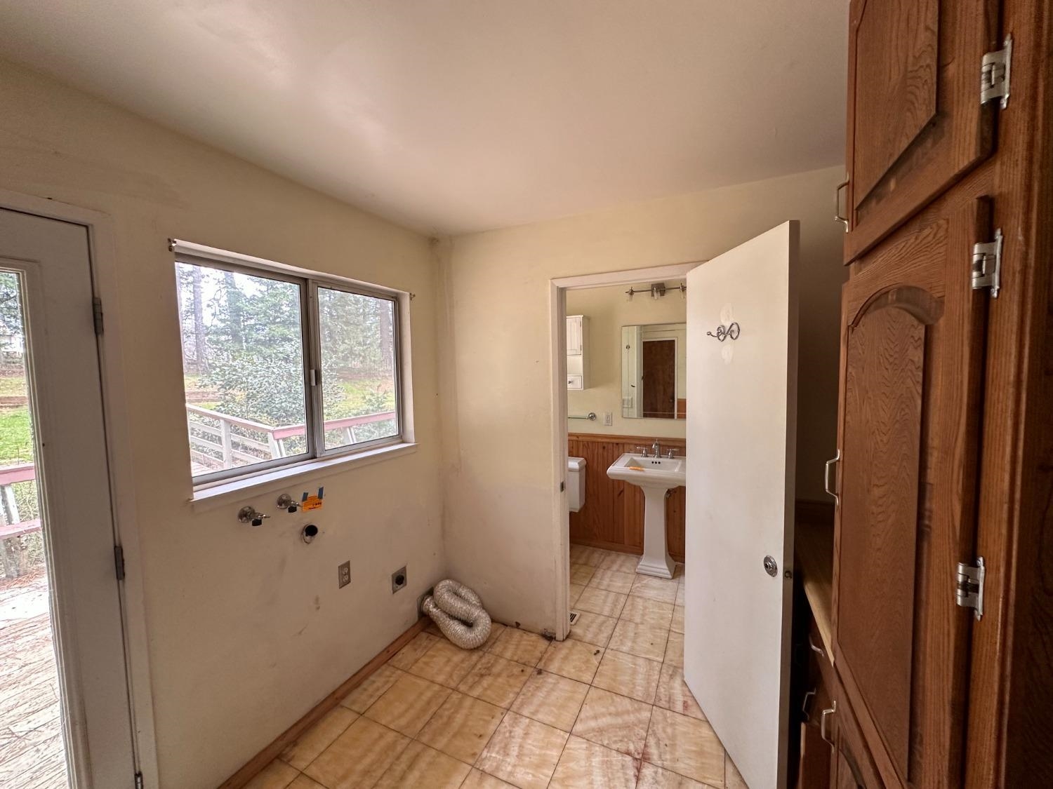 Detail Gallery Image 14 of 42 For 19071 W. Allan, Volcano,  CA 95689 - 3 Beds | 1/1 Baths