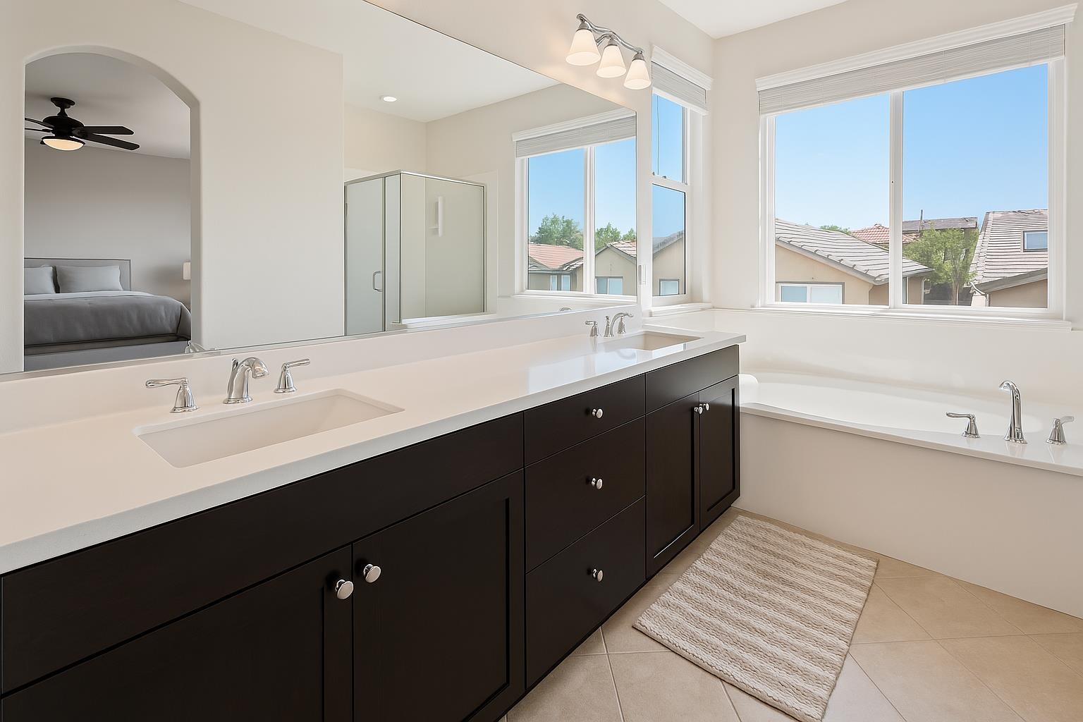 Detail Gallery Image 16 of 26 For 8491 Pinehollow Cir, Discovery Bay,  CA 94505 - 5 Beds | 3 Baths