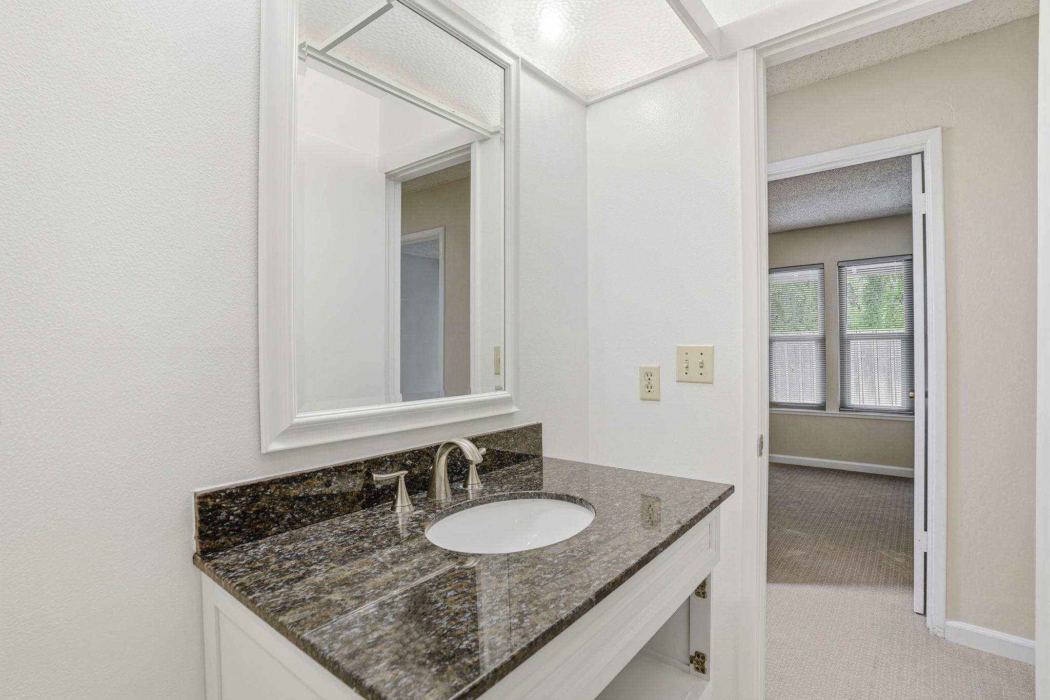 Detail Gallery Image 12 of 29 For 1930 Camino Verde, Walnut Creek,  CA 94597 - 3 Beds | 2 Baths