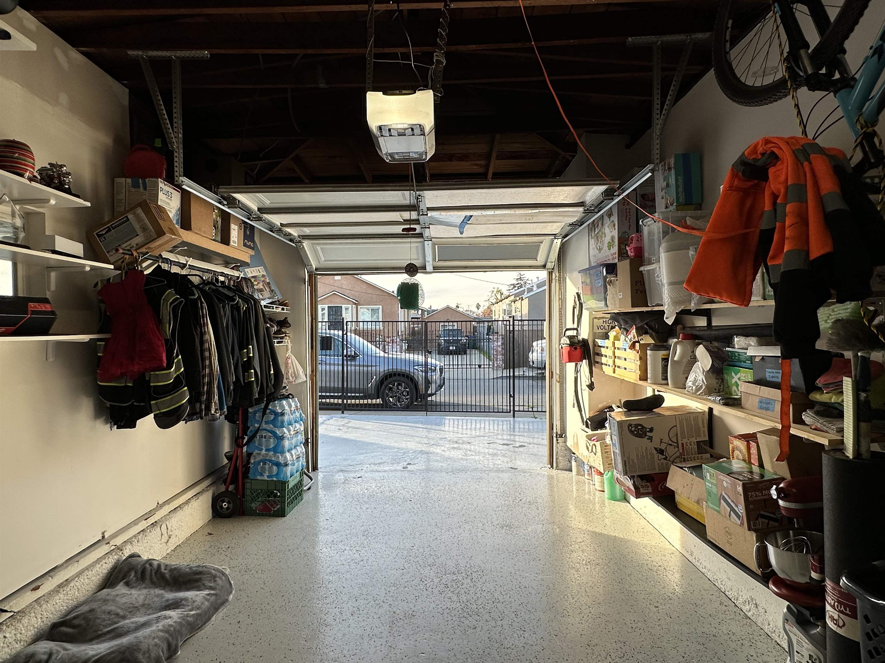 Detail Gallery Image 12 of 13 For 418 Douglas Ave, Oakland,  CA 94603 - 2 Beds | 1 Baths