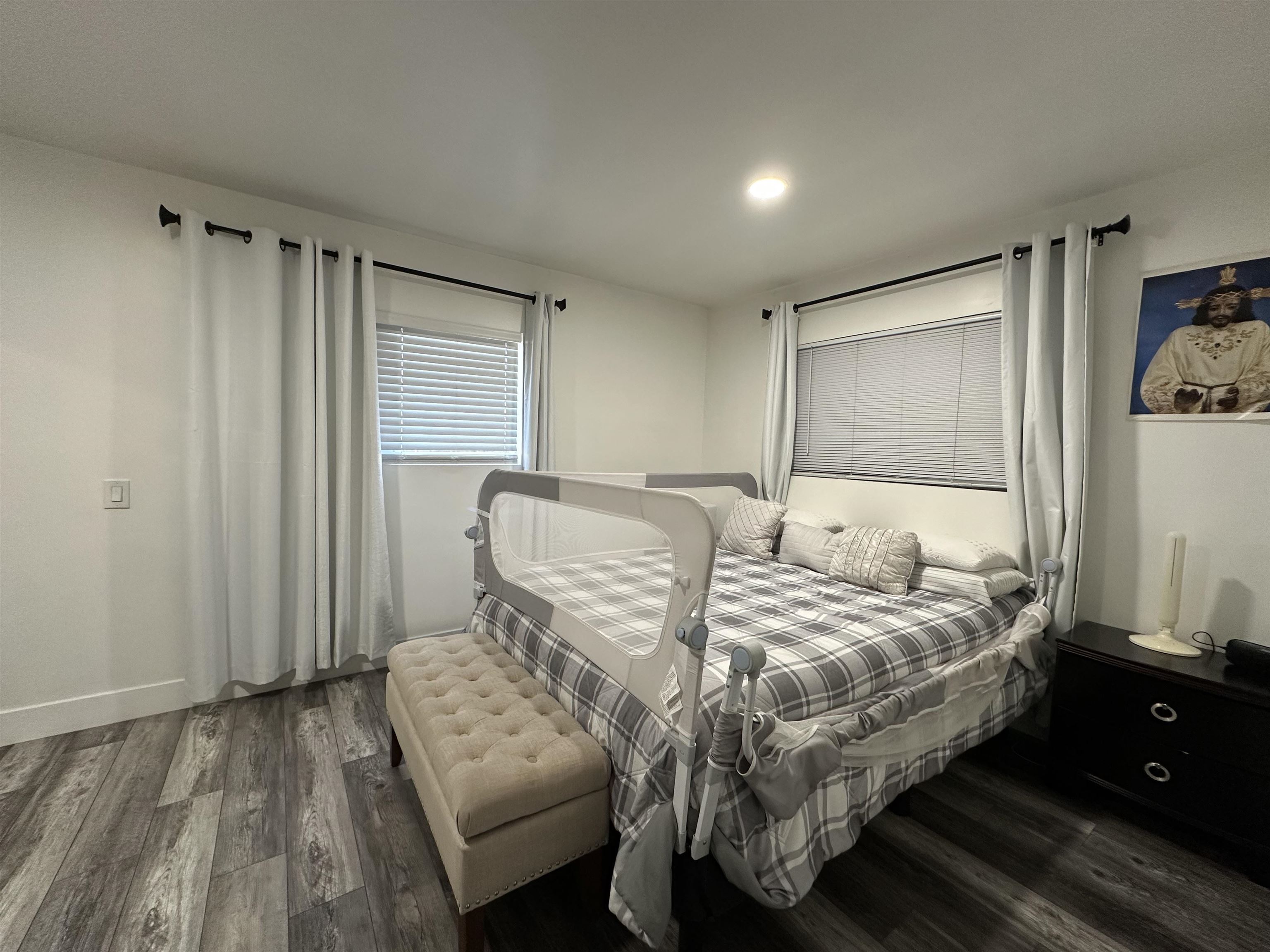 Detail Gallery Image 4 of 13 For 418 Douglas Ave, Oakland,  CA 94603 - 2 Beds | 1 Baths